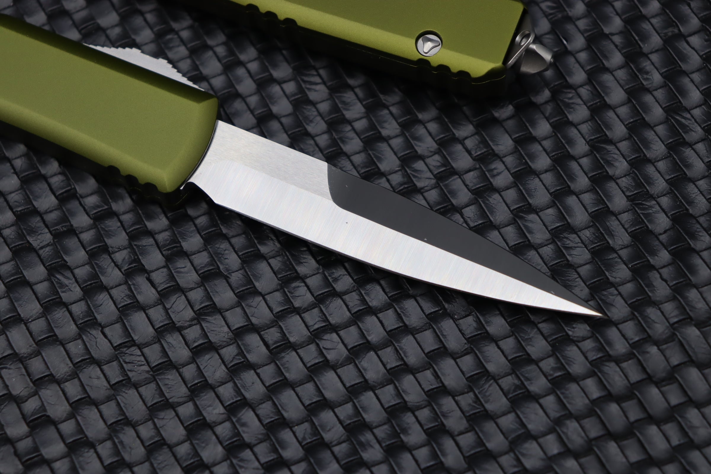 Microtech Ultratech Premium Bayonet Knife - Satin Finish & OD Green