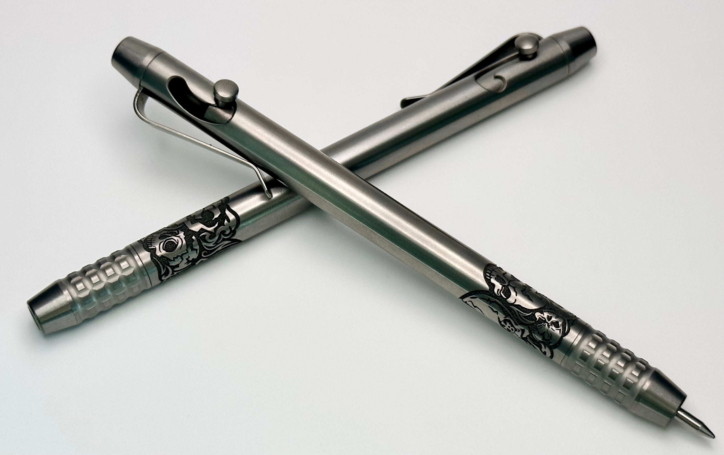 Borka Ti2Design BoltLiner Grid Skulls Premium Titanium Pen