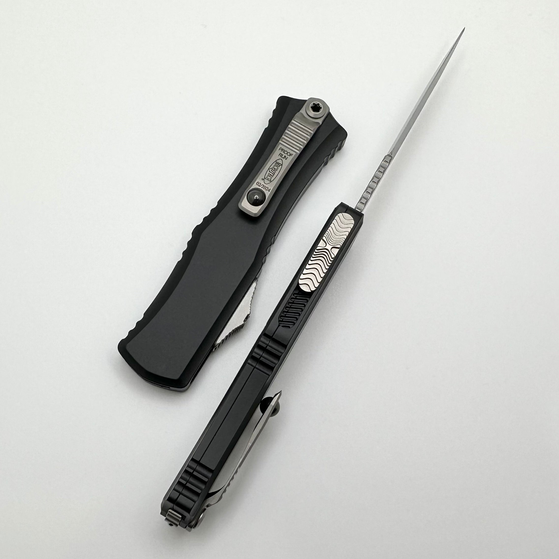 Microtech Mini Hera OTF Knife - Premium Stonewash Bayonet with M390MK Steel & Black Aluminum Handle