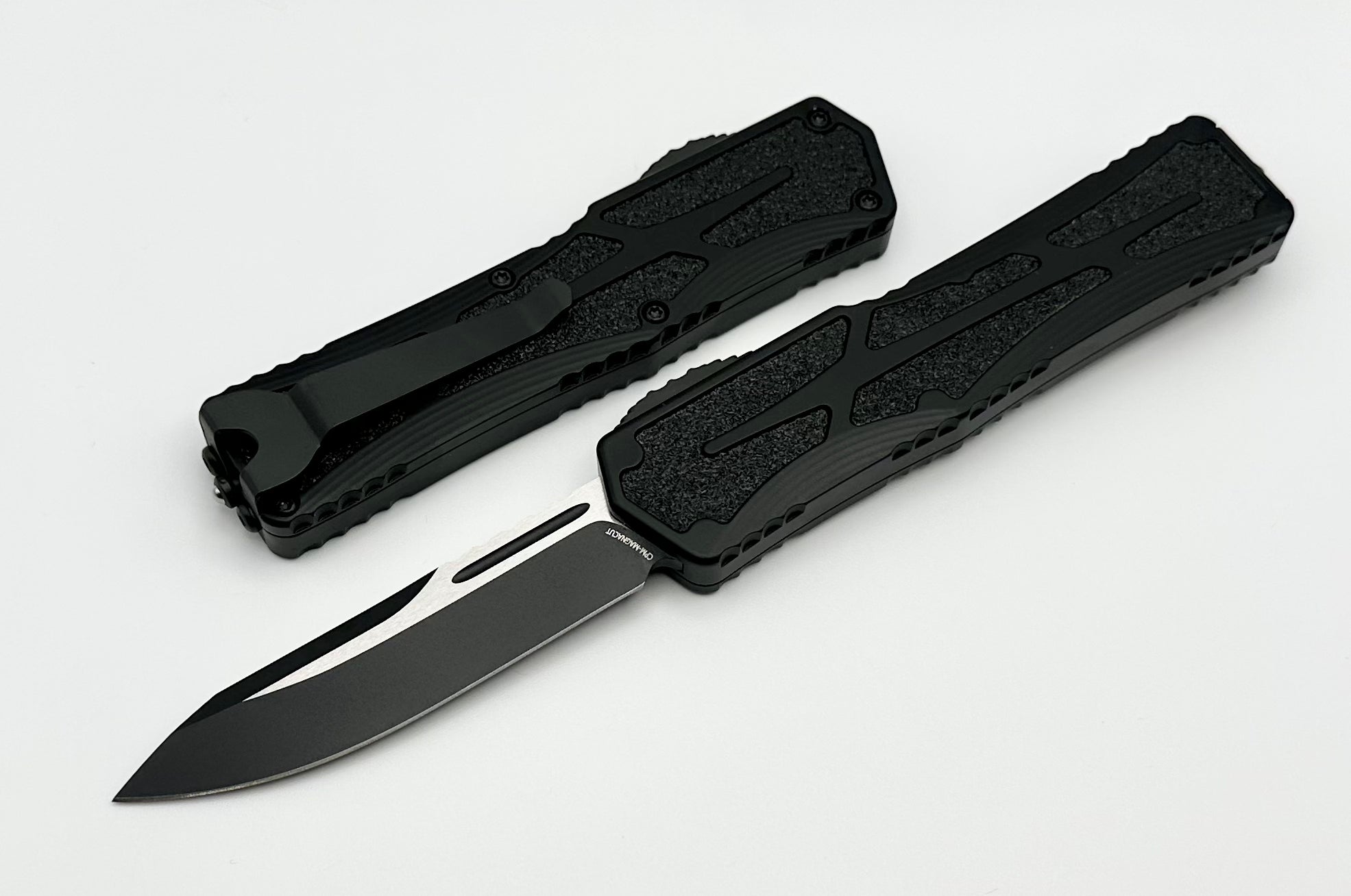 Ultimate Tactical Knife - Heretic Colossus Black Magnacut Single Edge