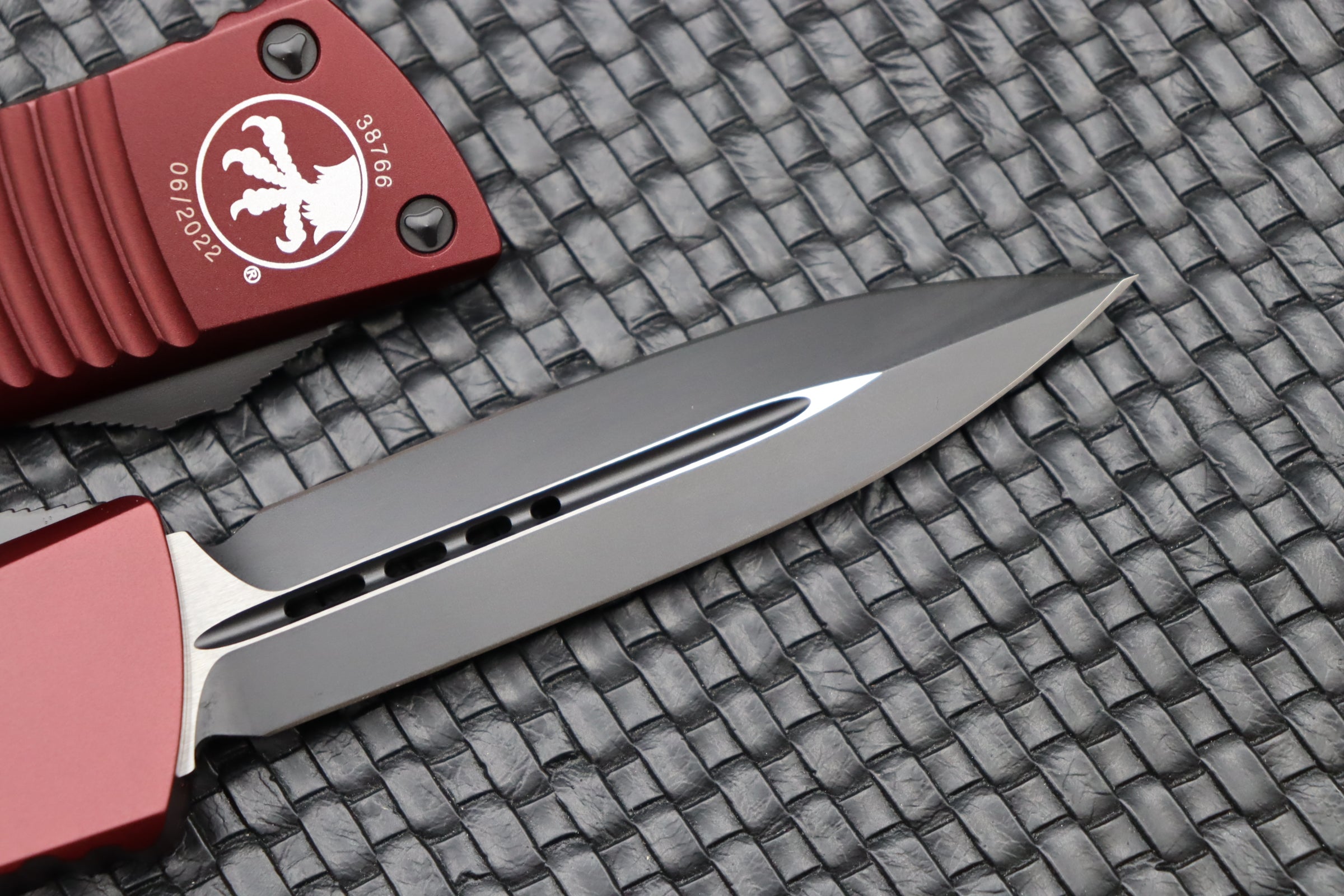 Premium Microtech Combat Troodon D/E Tactical Knife - Black & Merlot Red