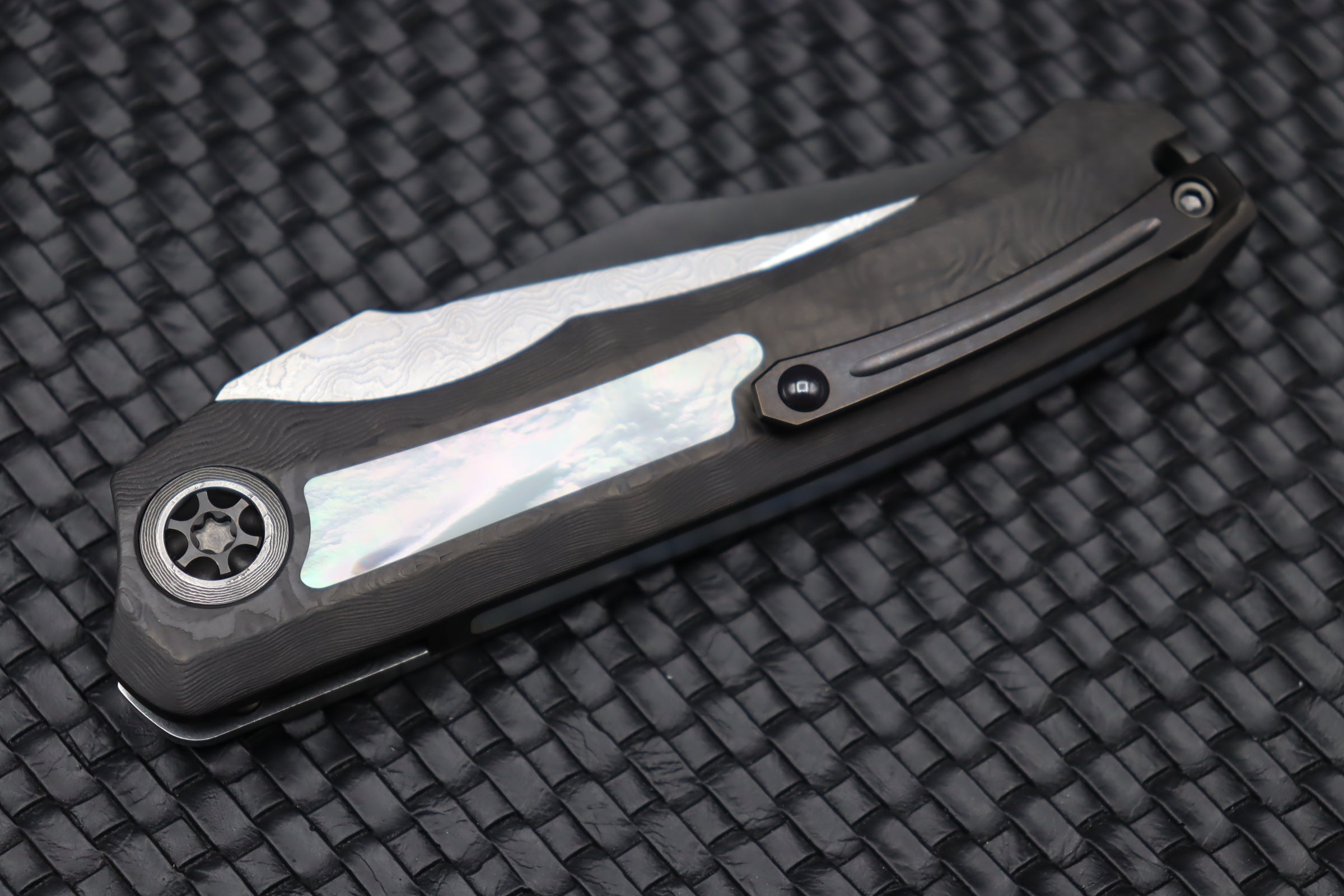 Heretic Knives Wraith Auto - Premium Damascus Blade with Black Dunes Fat Carbon & Mother of Pearl Inlays