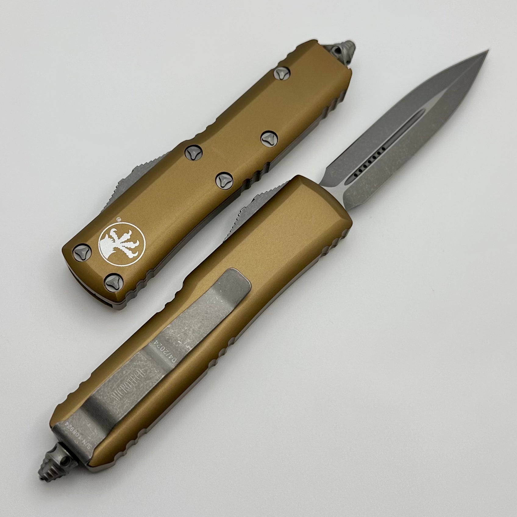 Microtech UTX-85 Tan & D/E Apocalyptic EDC Knife - Premium Compact Design