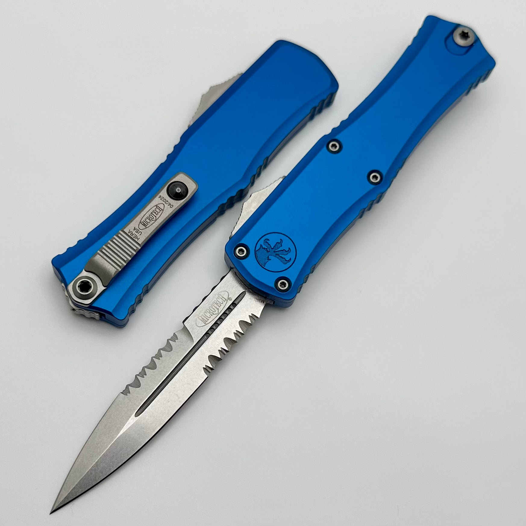 Microtech Premium Mini Hera OTF Knife - M390MK Blade, Blue Aluminum Handle, Partial Serrated