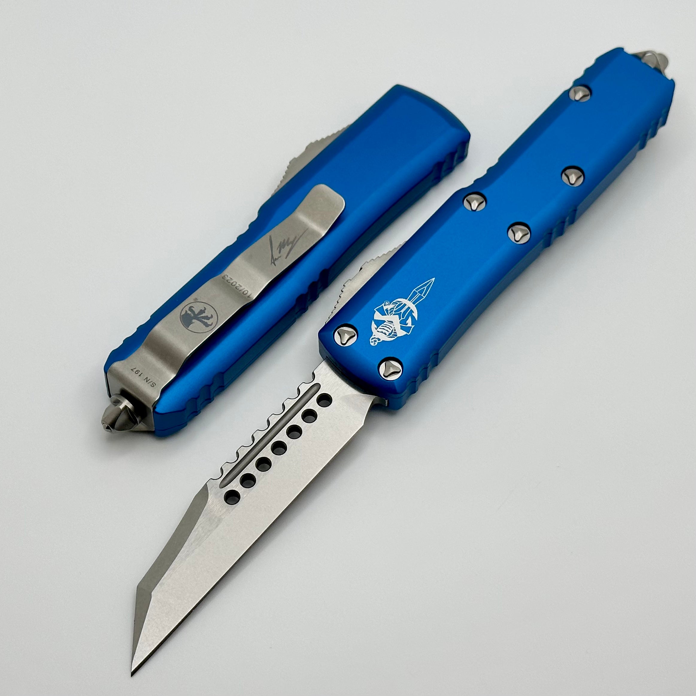 Microtech UTX-85 Warhound Stonewash Blue Signature Series - Premium Everyday Carry Knife