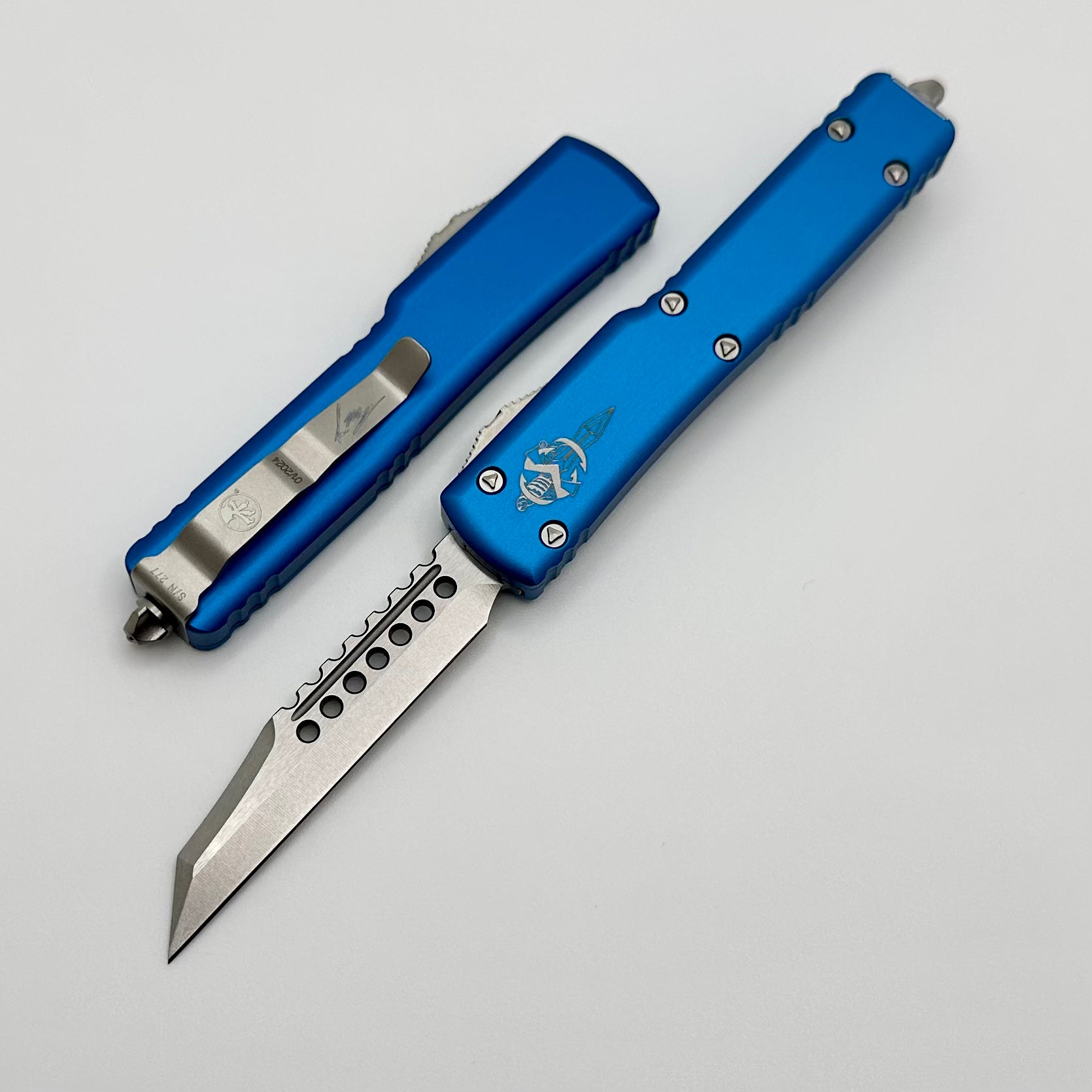 Premium Microtech UTX-70 Warhound Stonewash Knife - Compact & Lightweight