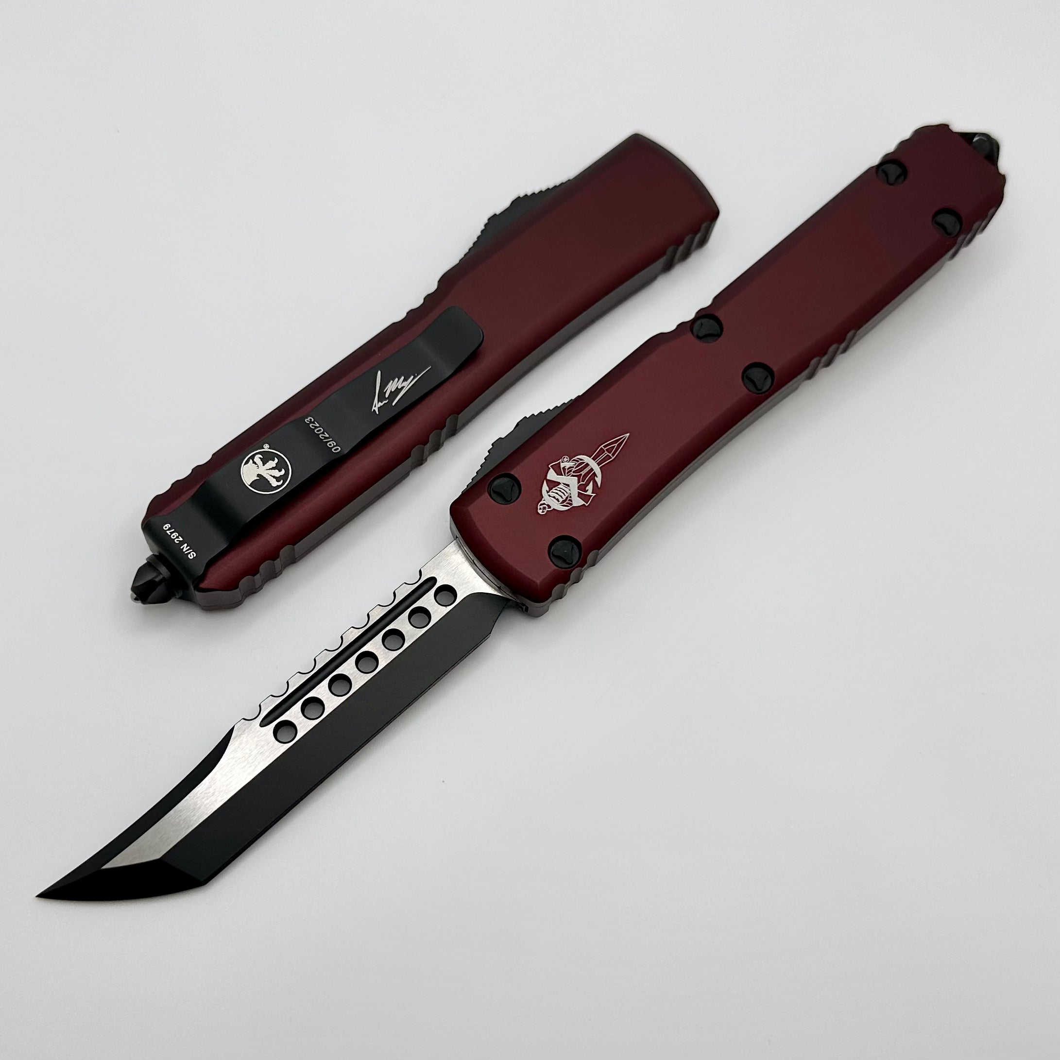 Microtech Ultratech Hellhound Merlot Standard 119-1MRS - Premium Tactical OTF Knife