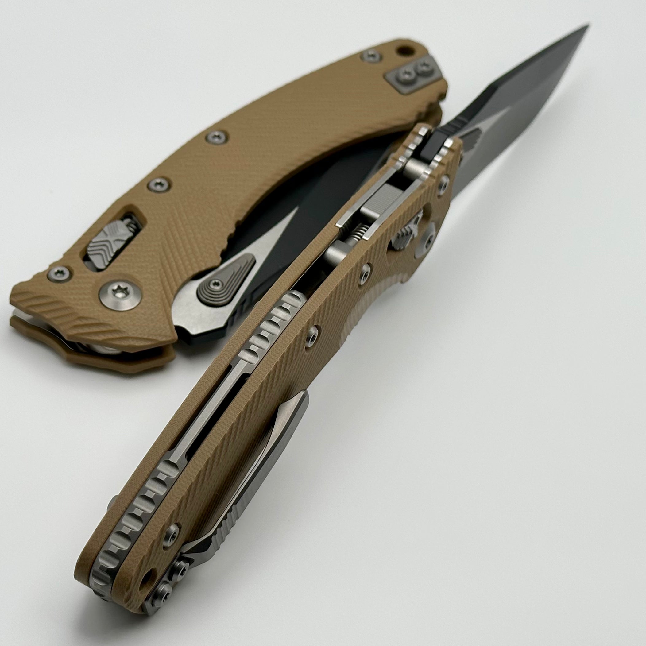 Microtech Amphibian RAM LOK - Premium Tactical Knife with G-10 Handle & M390MK Blade