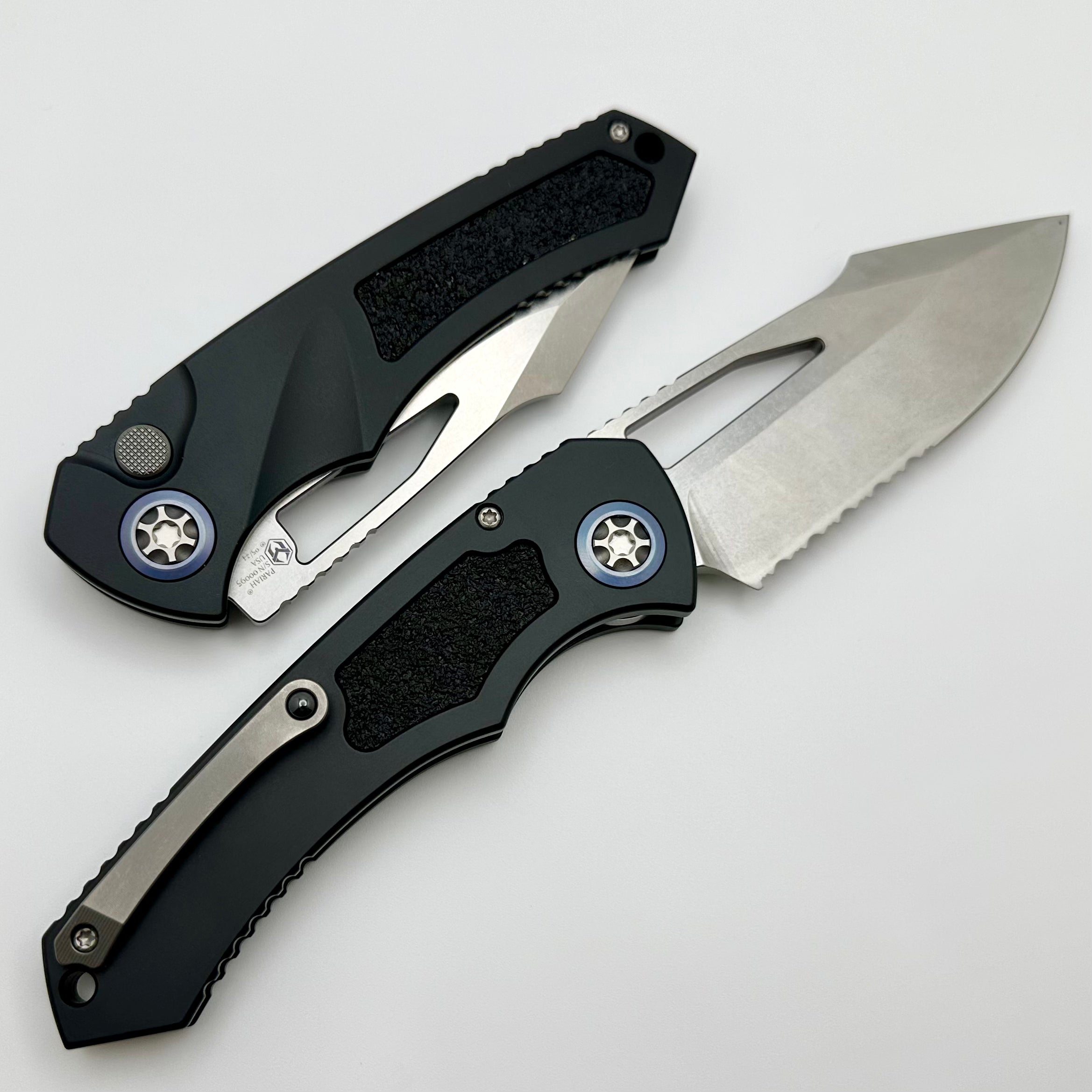 Heretic Knives Pariah M/A Button Lock - Premium Black Aluminum Handles with Stonewash Serrated MagnaCut Blade