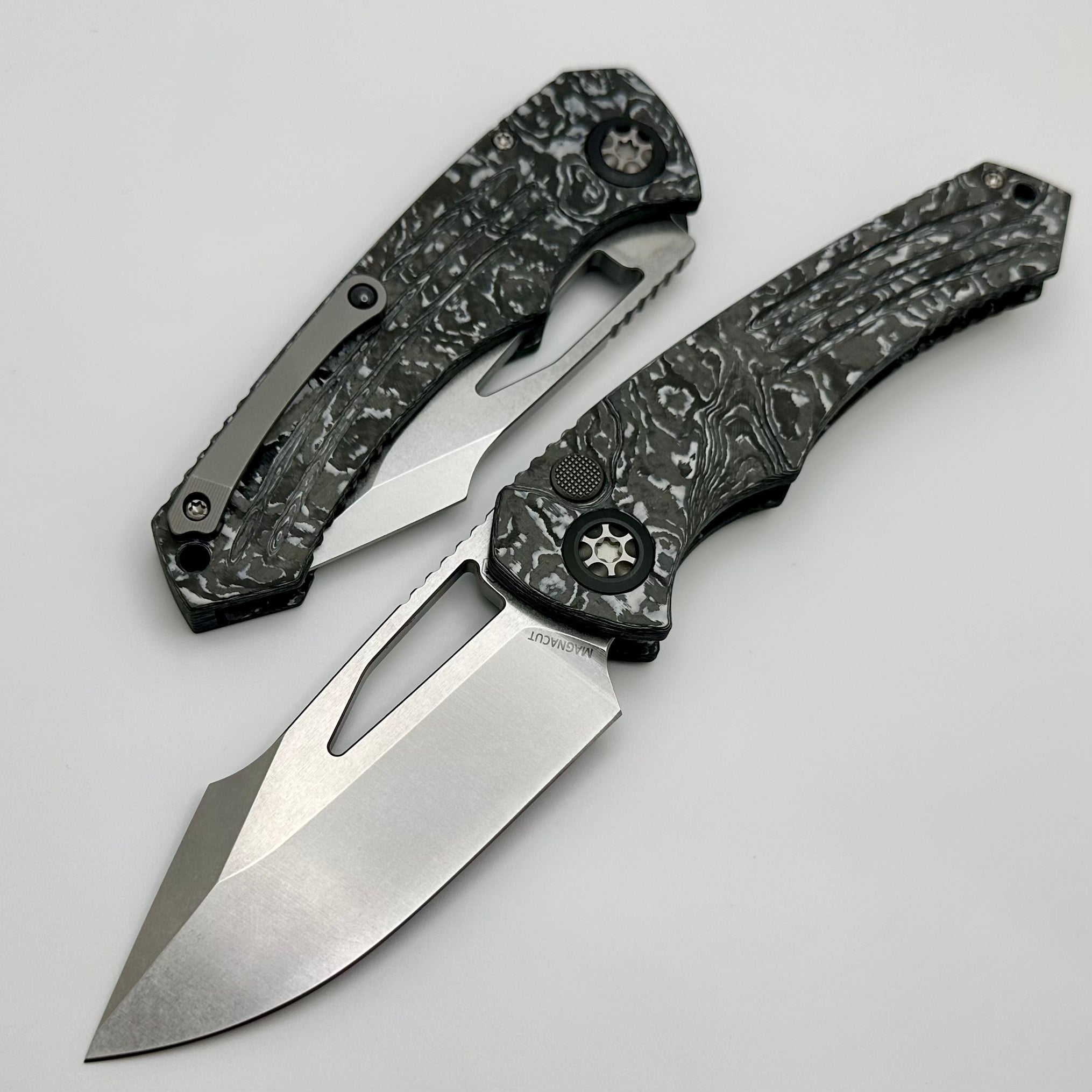 Heretic Knives Pariah M/A Ultimate Button Lock Folding Knife - White Camo Carbon Handles with Stonewash MagnaCut Blade