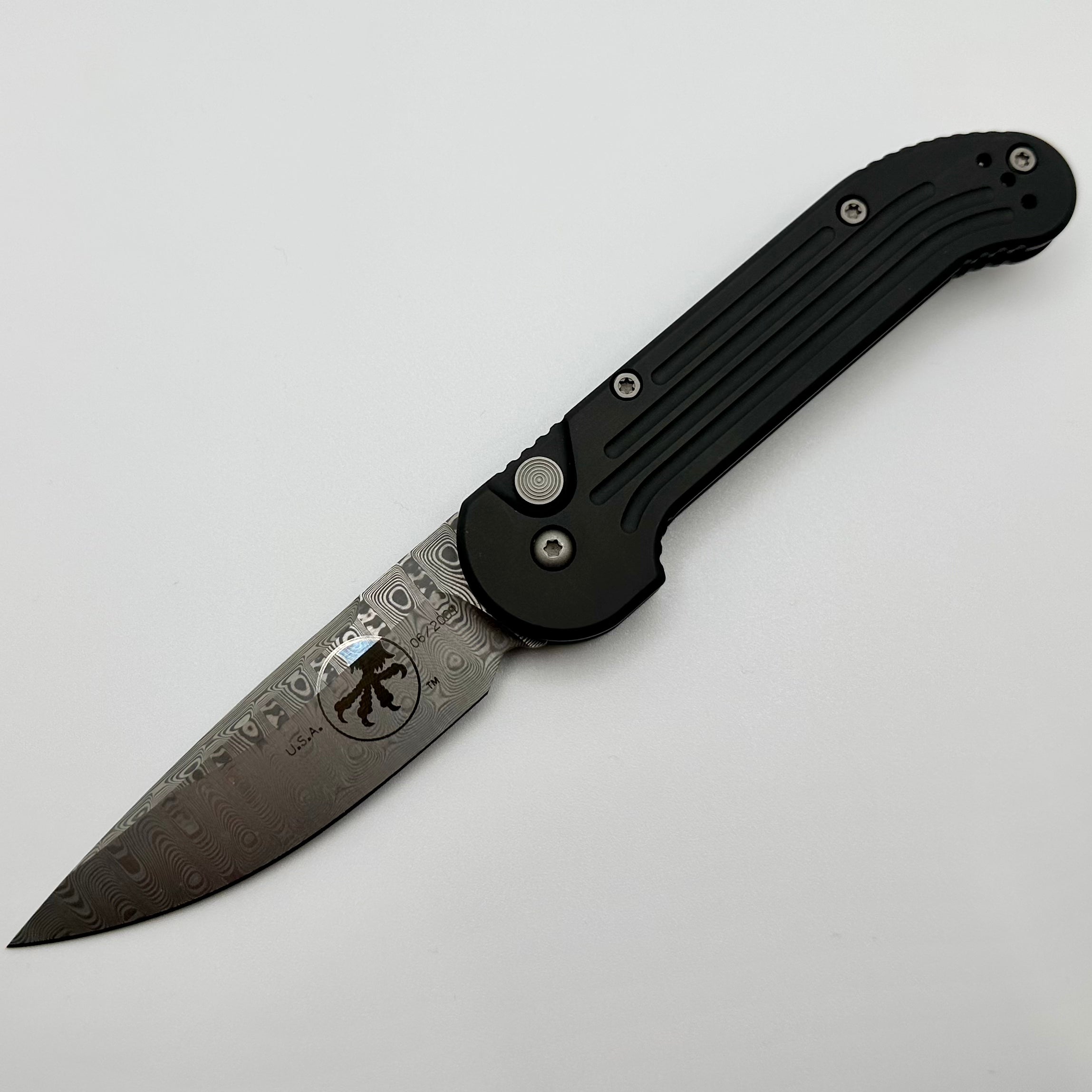 Premium Microtech L-U.D.T Odin's Eye Damascus Knife - Black Handle (Pre-Owned)