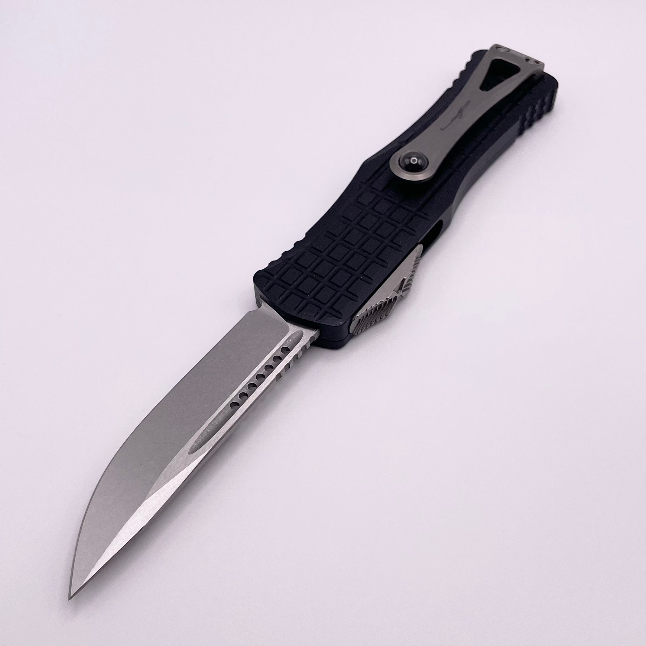 Premium Pre-Owned Microtech Hera Frag Stonewash Knife - Ultimate EDC Companion