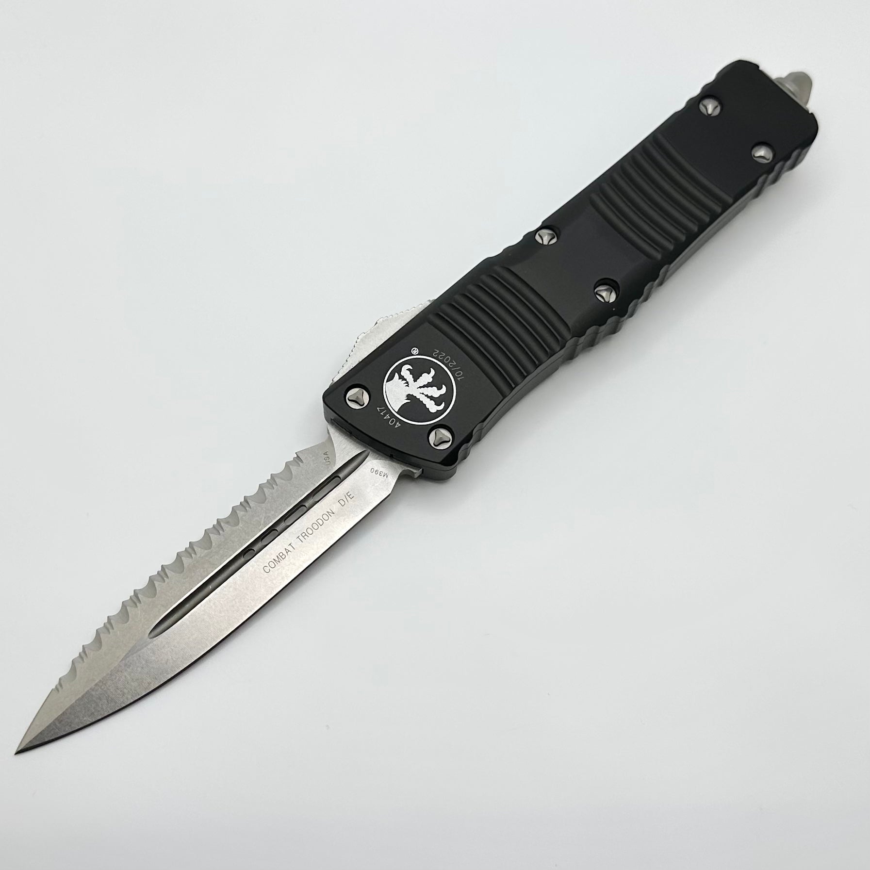 Premium Pre-Owned Microtech Combat Troodon Black Double Edge Stonewash Full Serrated 142-12 - Ultimate Tactical Knife