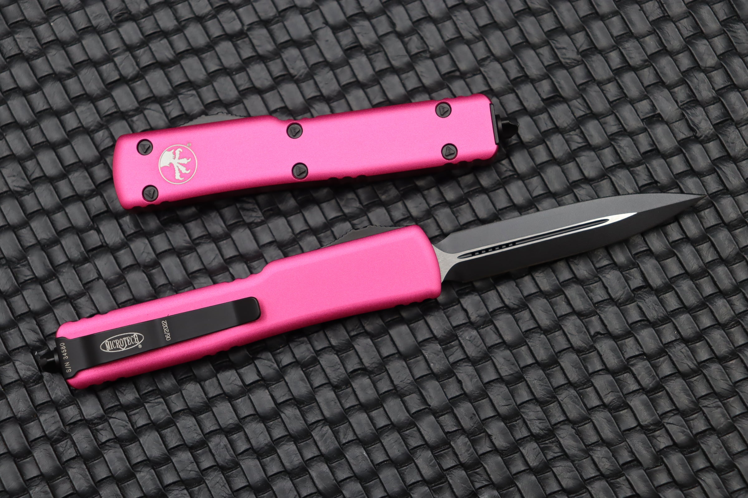 Microtech UTX-70 Premium Tactical Knife - Black & Pink Edition