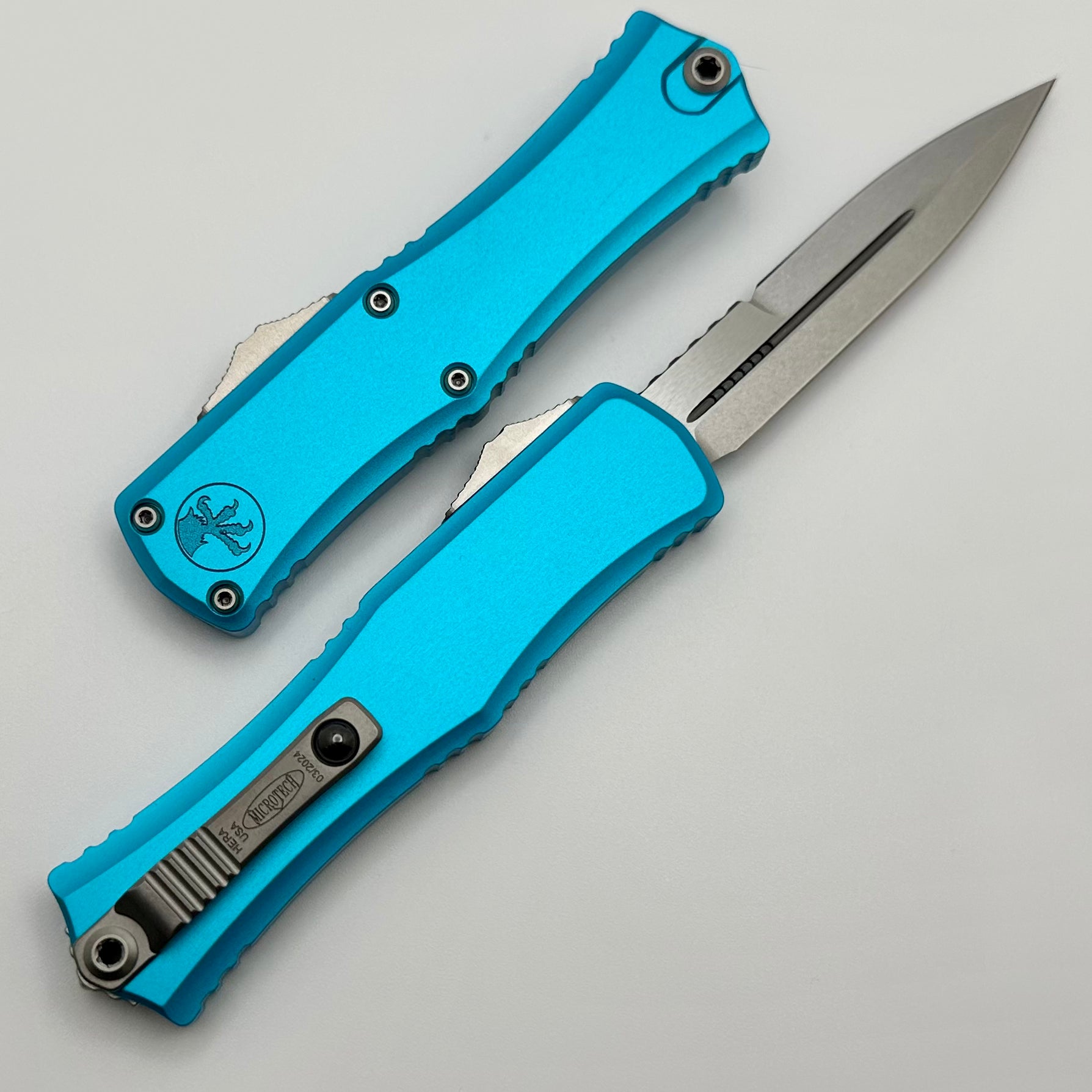 Microtech Mini Hera Premium OTF Knife - Stonewash Bayonet with Turquoise Handle