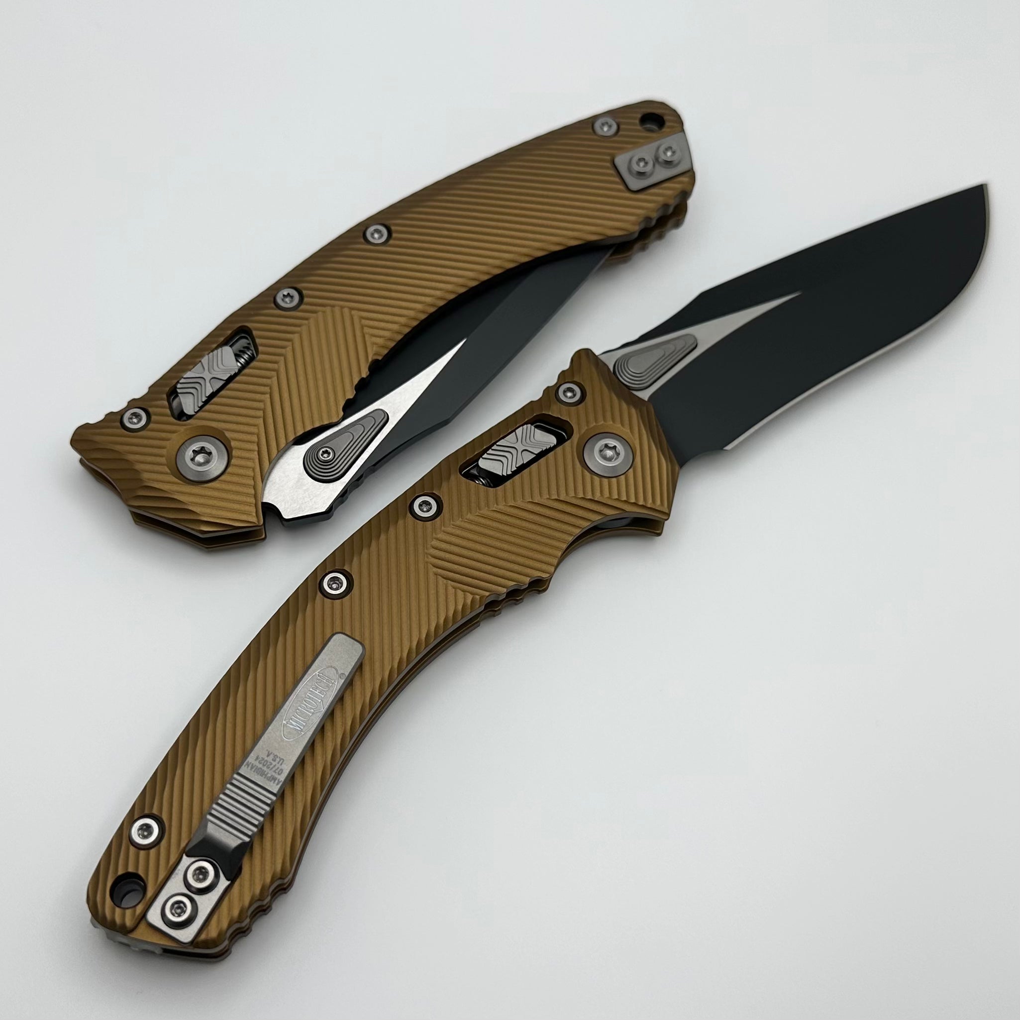 Microtech Amphibian RAM LOK Tan Fluted Aluminum & Black M390MK - Ultimate Tactical Knife