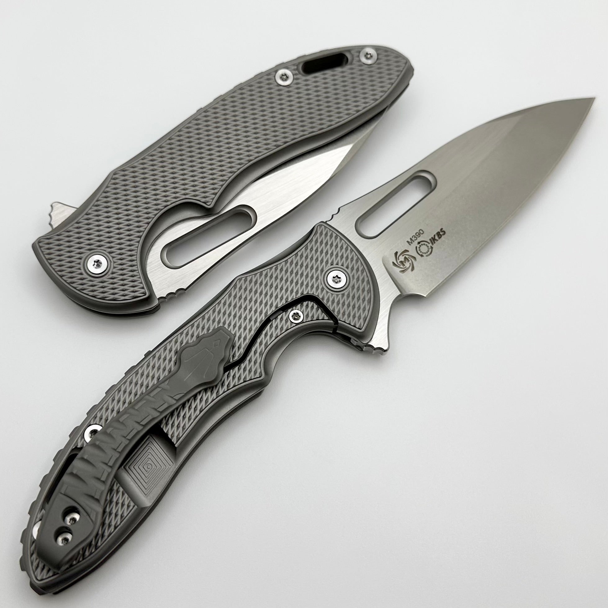 Mechforce Knives Sentry Rick Lala Collab - Premium Diamond Plate Titanium & M390 Blade