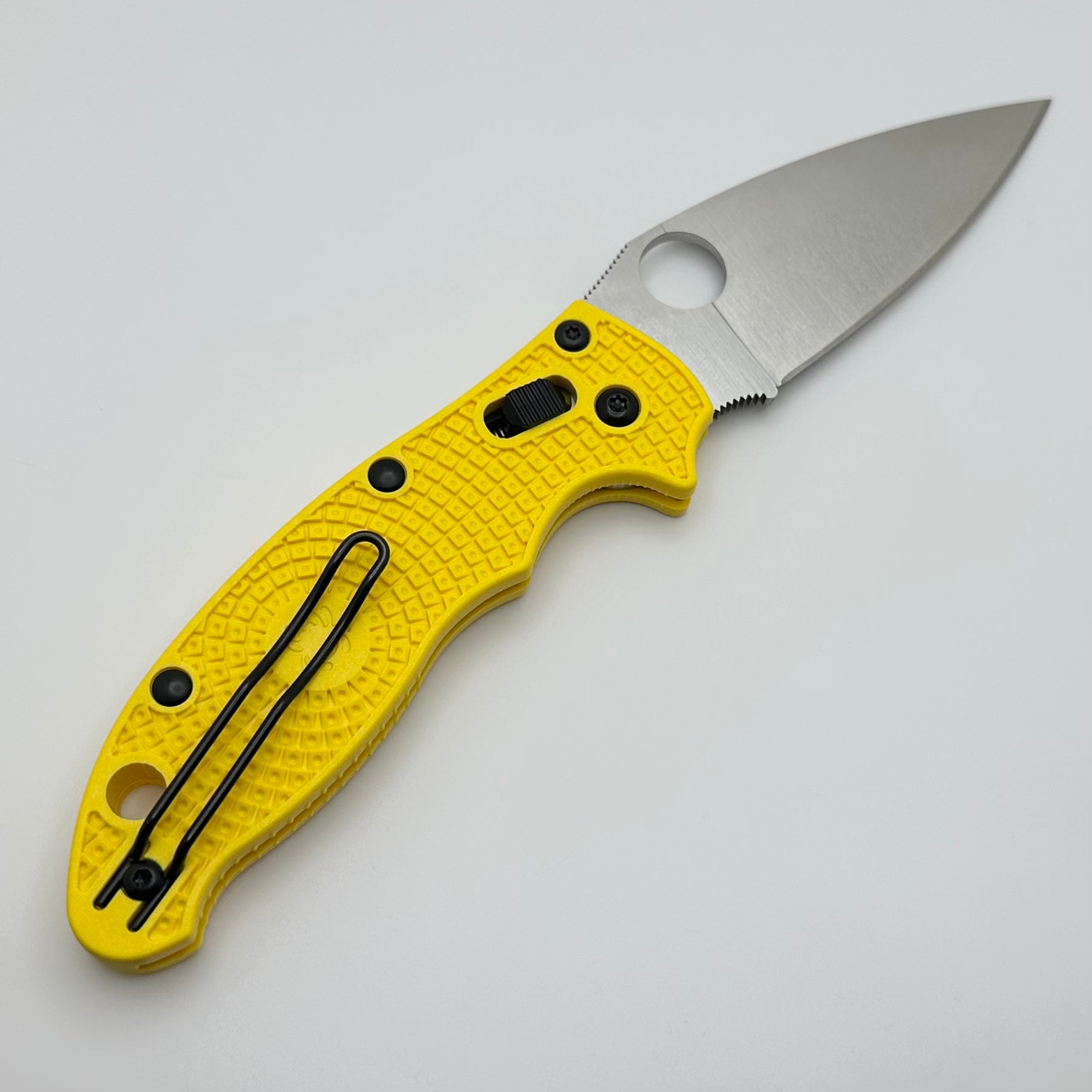 Premium Spyderco Manix 2 Lightweight Salt Knife - Yellow FRCP Handle & MagnaCut Blade