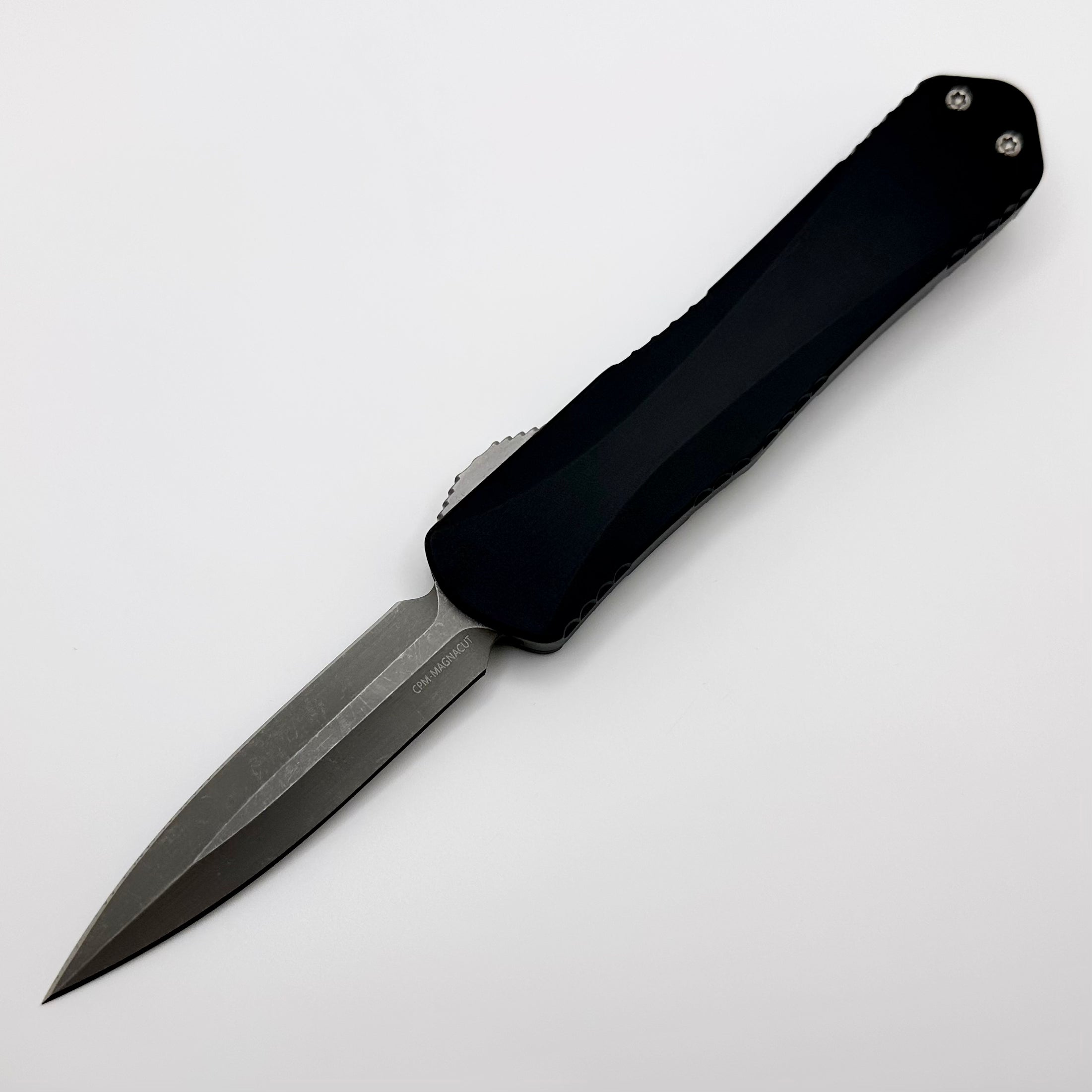 Heretic Knives Manticore E Tactical OTF Knife - MagnaCut Blade, Battleworn Finish