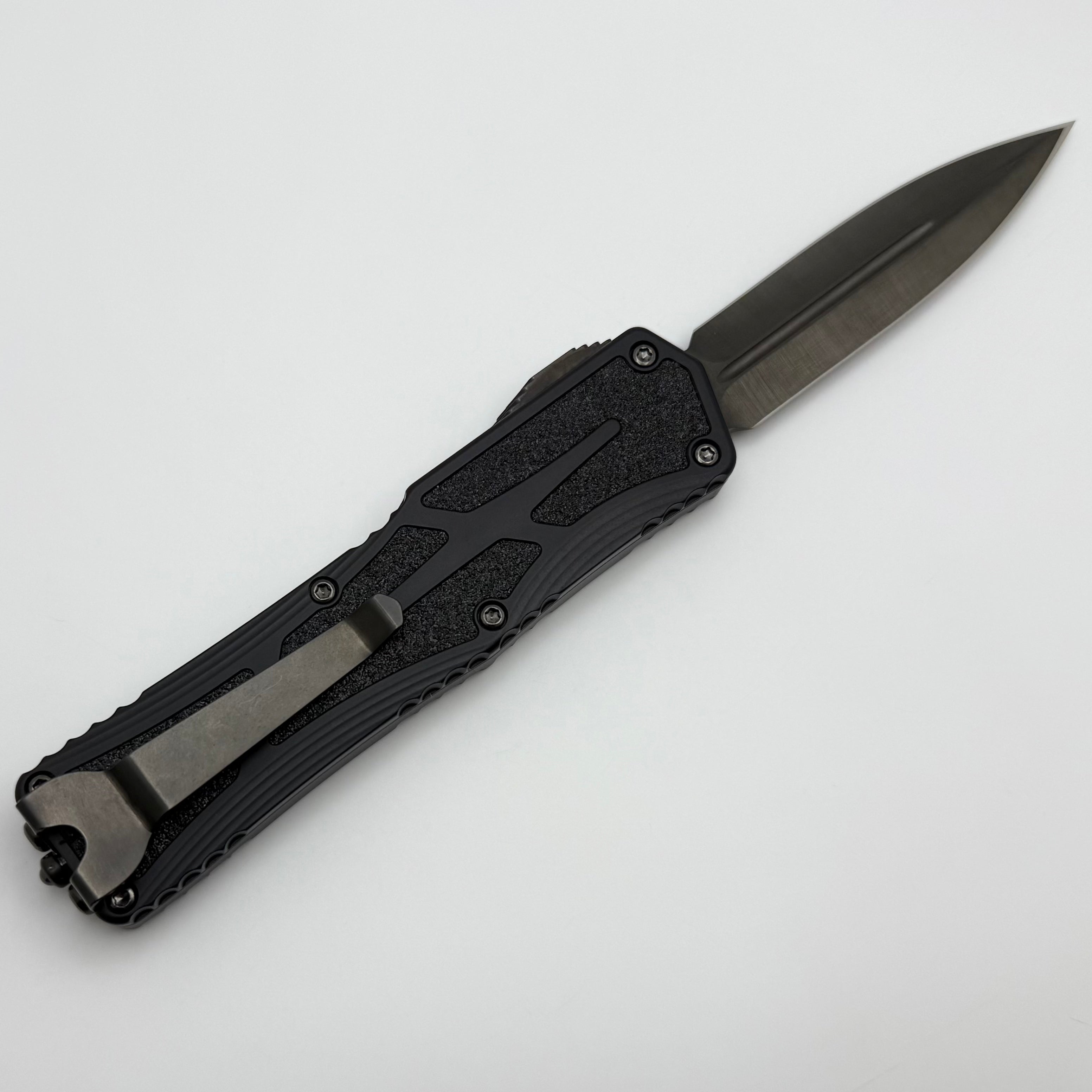 Premium Pre-Owned Heretic Knives Colossus: DLC Double Edge Blade & Black Handle with Fat Carbon Button