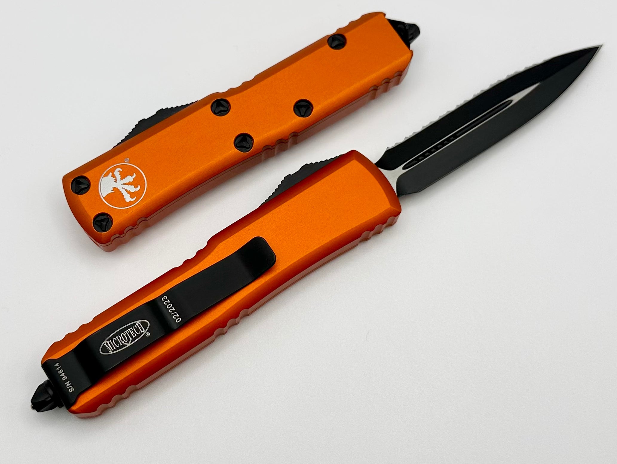 Microtech UTX-85 Double Edge Serrated EDC Knife - Black & Orange