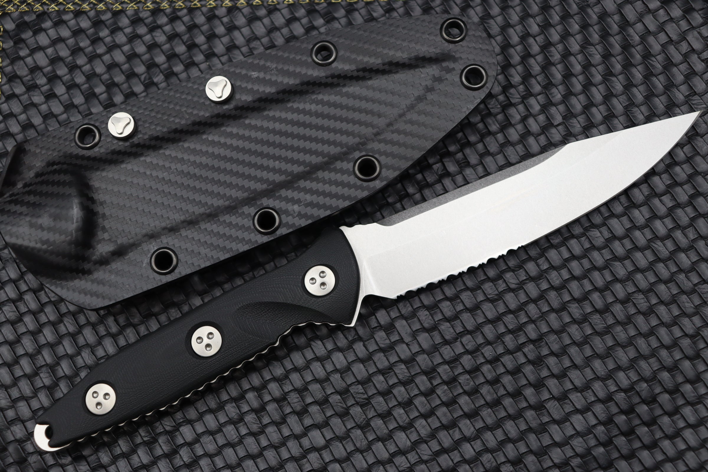 Microtech Socom Alpha Ultimate Tactical Knife - Partial Serrated Blade