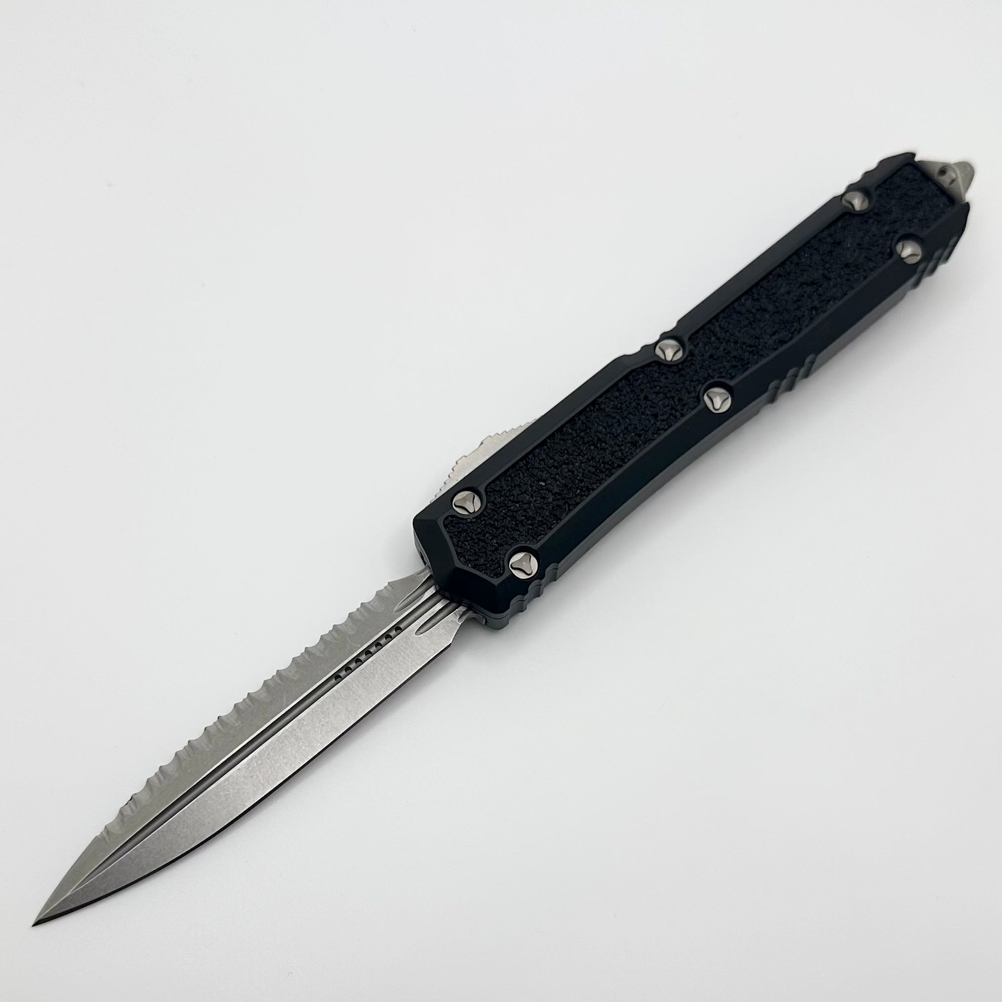 Premium Microtech Makora Double Edge Knife - Stonewash & Black Signature Series (Pre-Owned)