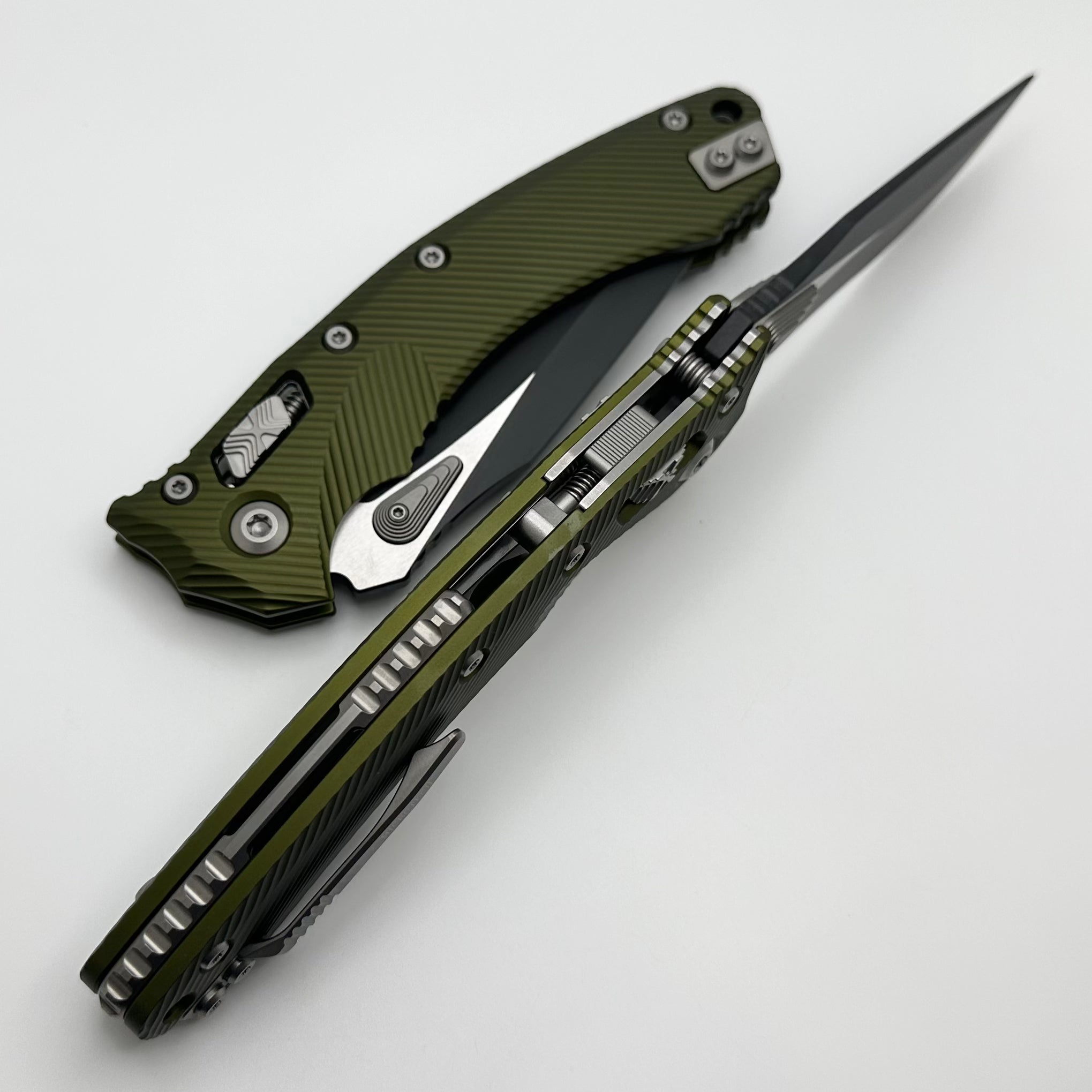 Microtech Amphibian RAM LOK OD Green Fluted Aluminum & Black Partial Serrated M390MK Knife