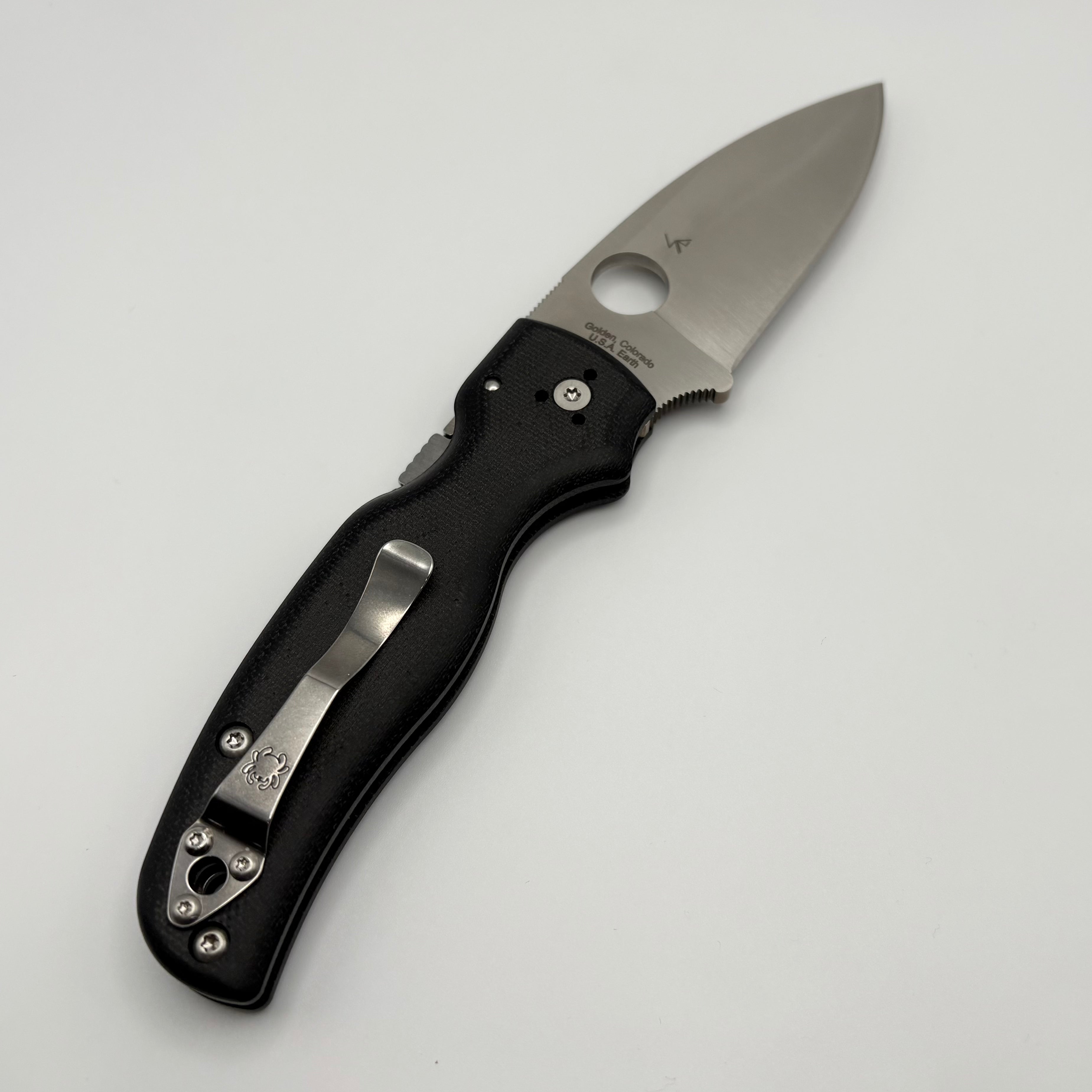 Premium Pre-Owned Spyderco Shaman Knife - Black Micarta & CTS-XHP Exclusive Edition