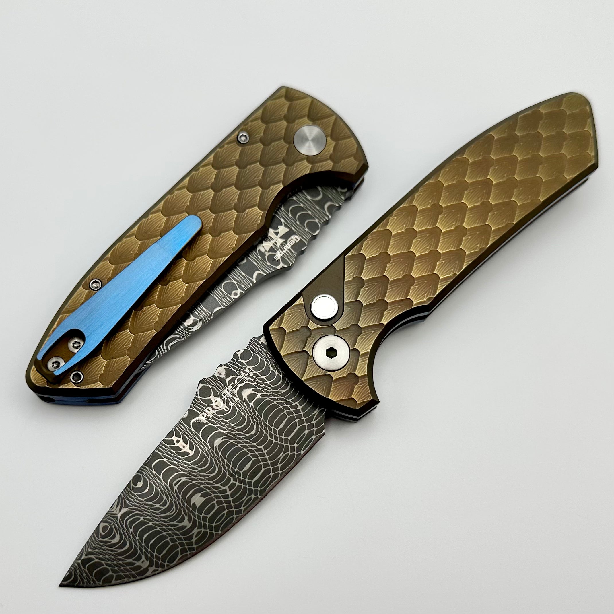 Ultimate Pro-Tech SBR Short Bladed Rockeye Knife - Premium Bronze/Blue Design with Vegas Forge Damascus Blade