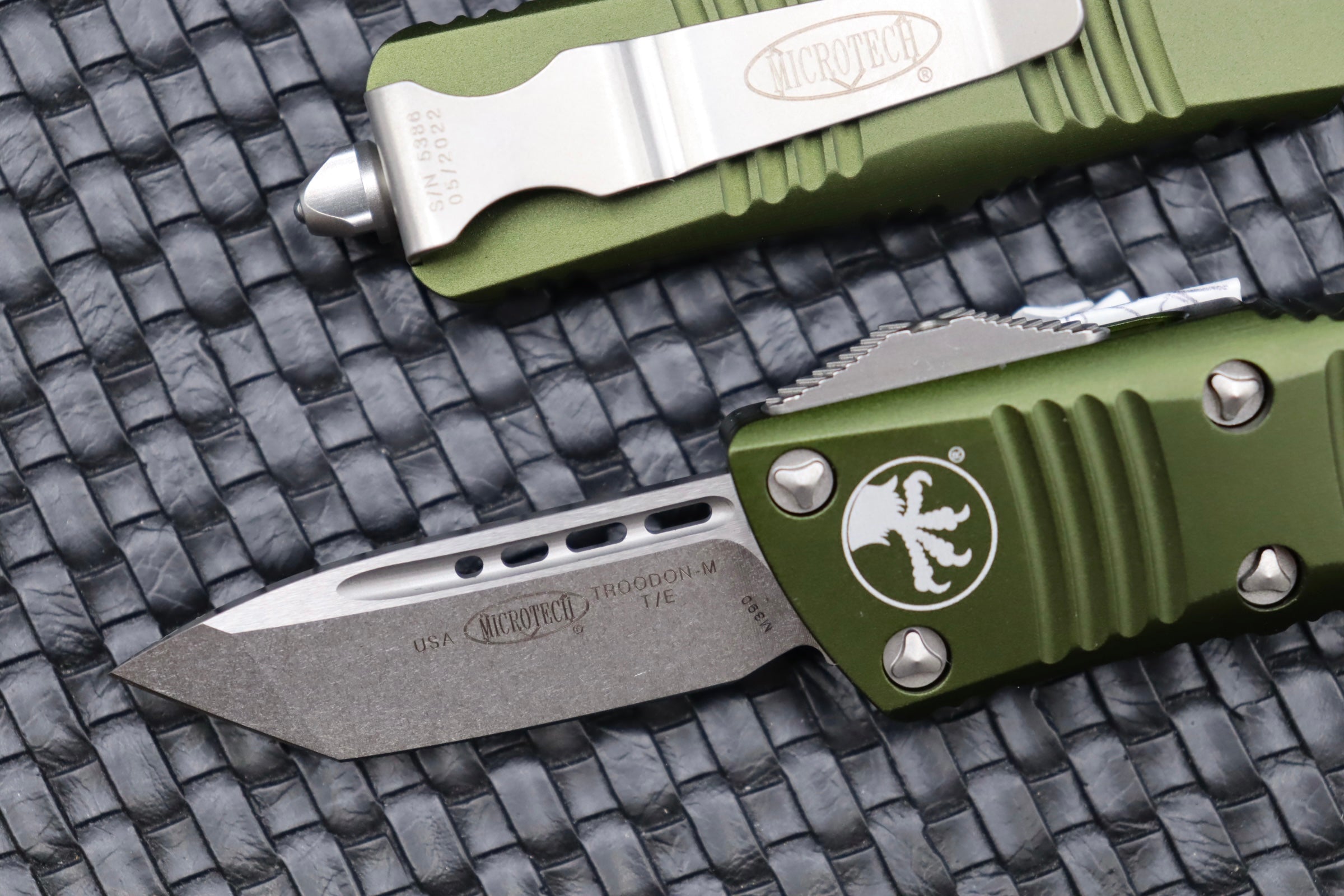 Microtech Troodon Mini Tanto: Premium Compact OTF Knife