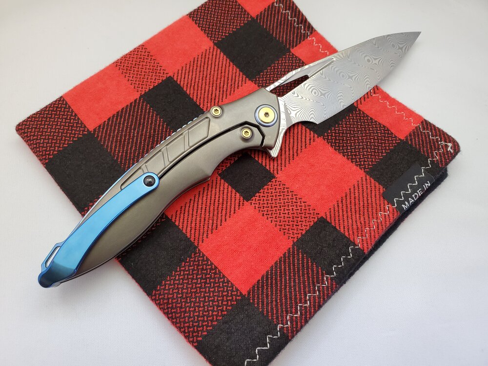 Premium Rike Knife 1902 - Ultimate Red Carbon Fiber Edition