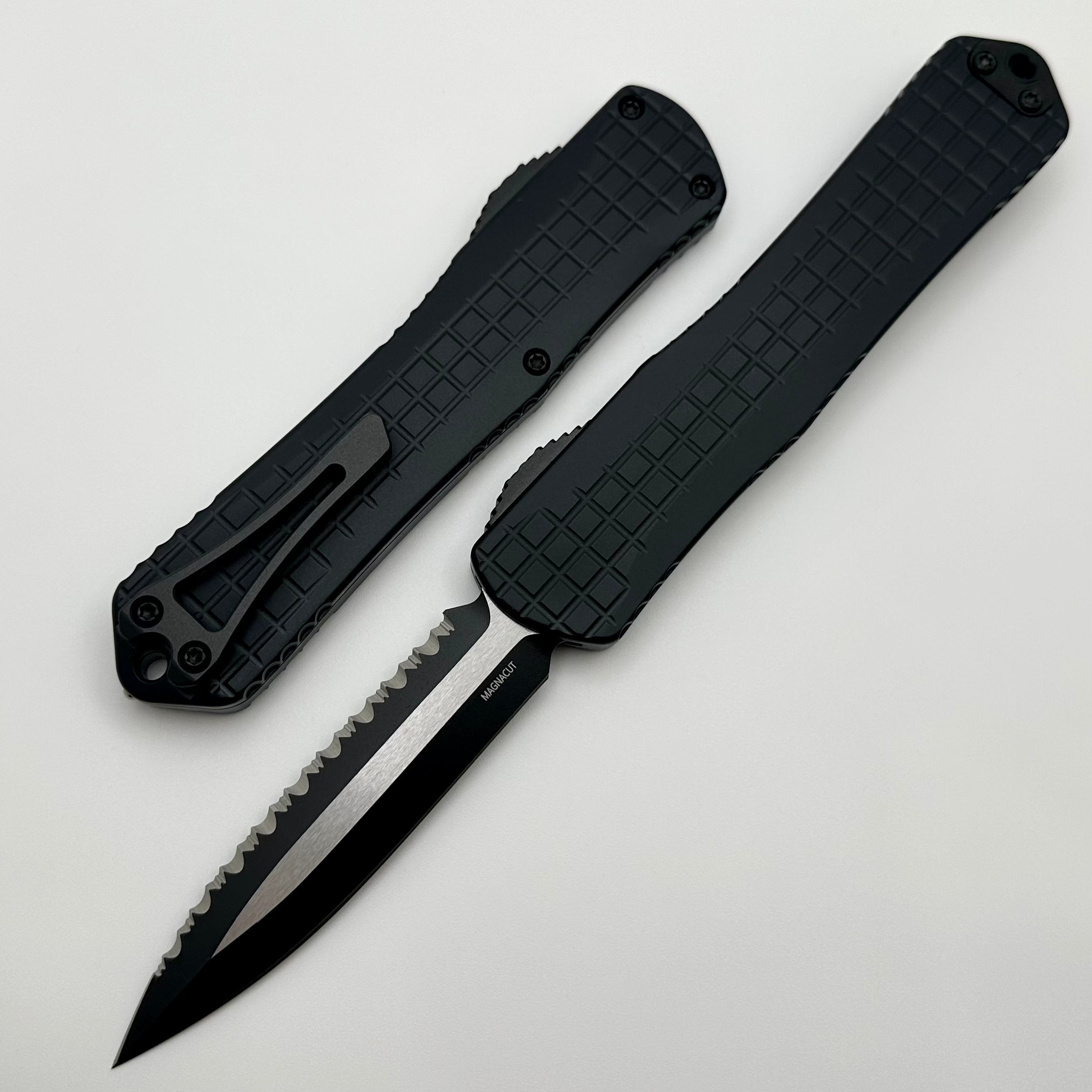 Heretic Knives Manticore X Premium OTF Knife - Black Frag Handle & Two-Tone Serrated MagnaCut Blade