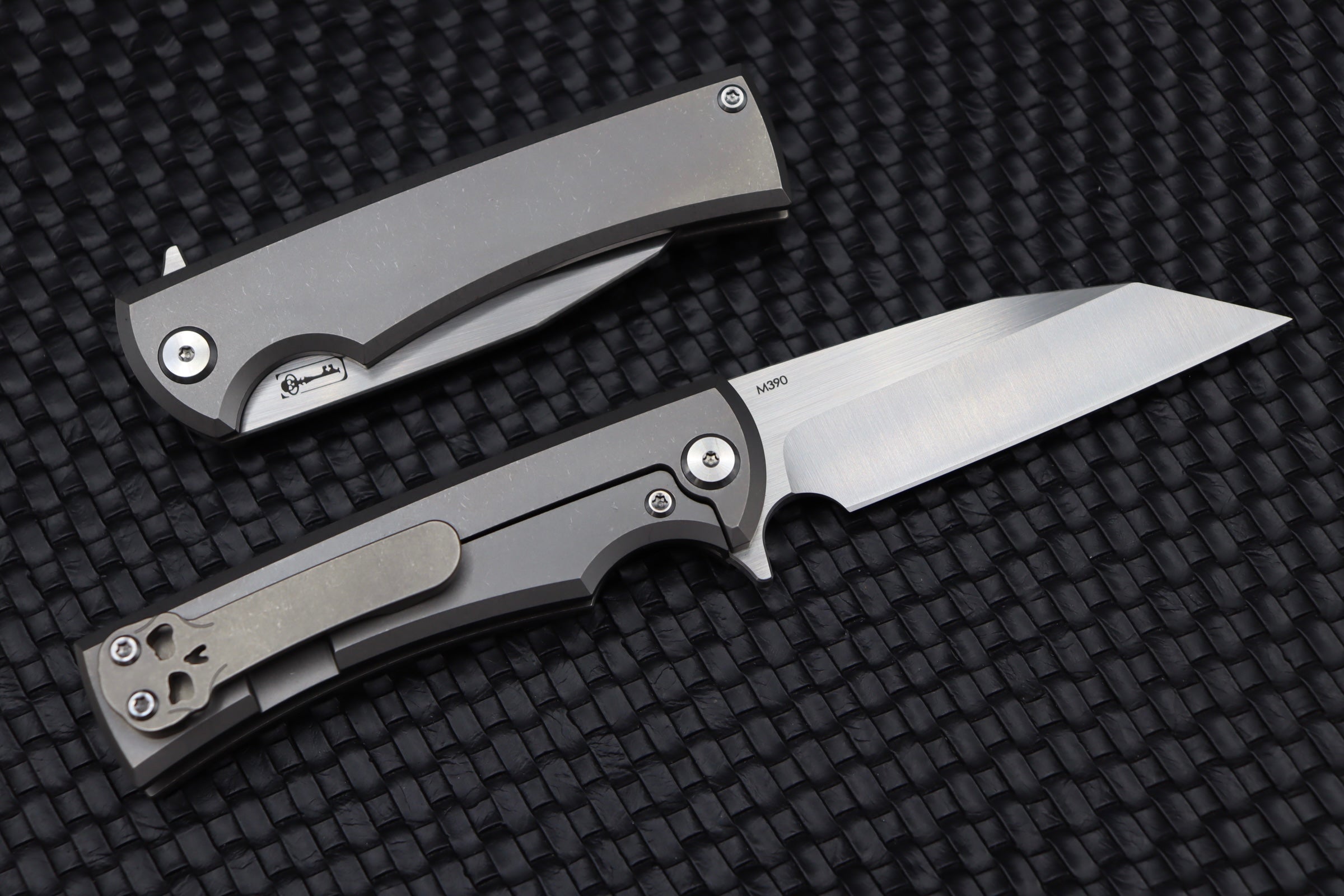 Ultimate Chaves Knives Street Sangre: Premium M390 & Titanium Flipper