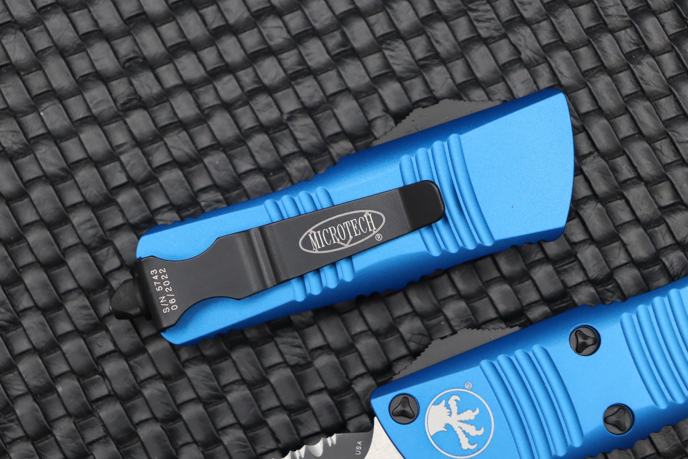 Premium Microtech Troodon Mini Double Edge Knife - Black Fully Serrated & Blue