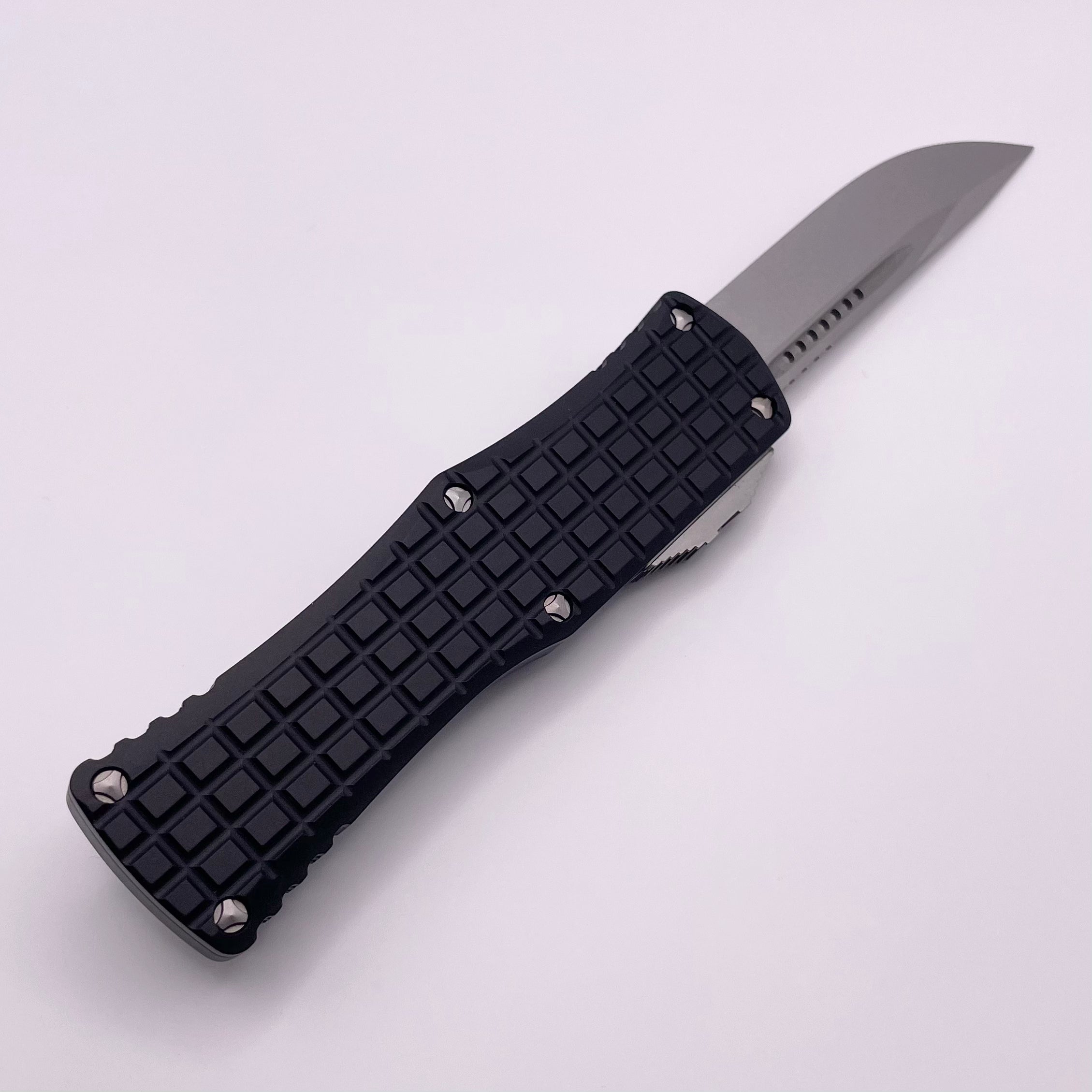 Premium Pre-Owned Microtech Hera Frag Stonewash Knife - Ultimate EDC Companion