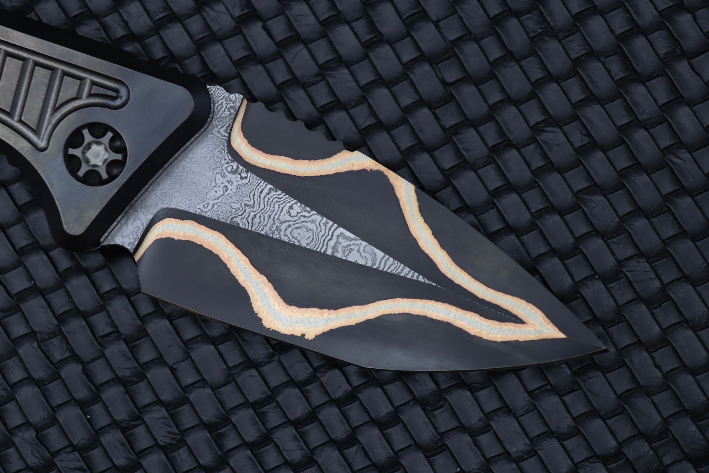 Premium Heretic Knives Medusa Auto: Titanium DLC Handles with Snakeskin & Baker Forge Damascus Tanto Blade