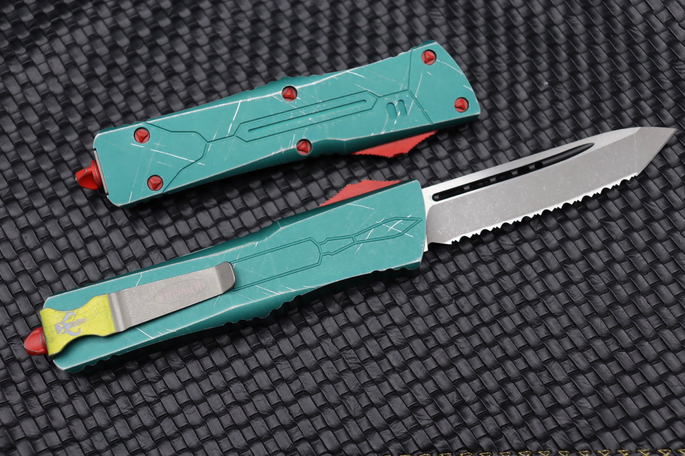 Ultimate Combat Troodon Tanto Apocalyptic Full Serrated Bounty Hunter - Premium Tactical Knife