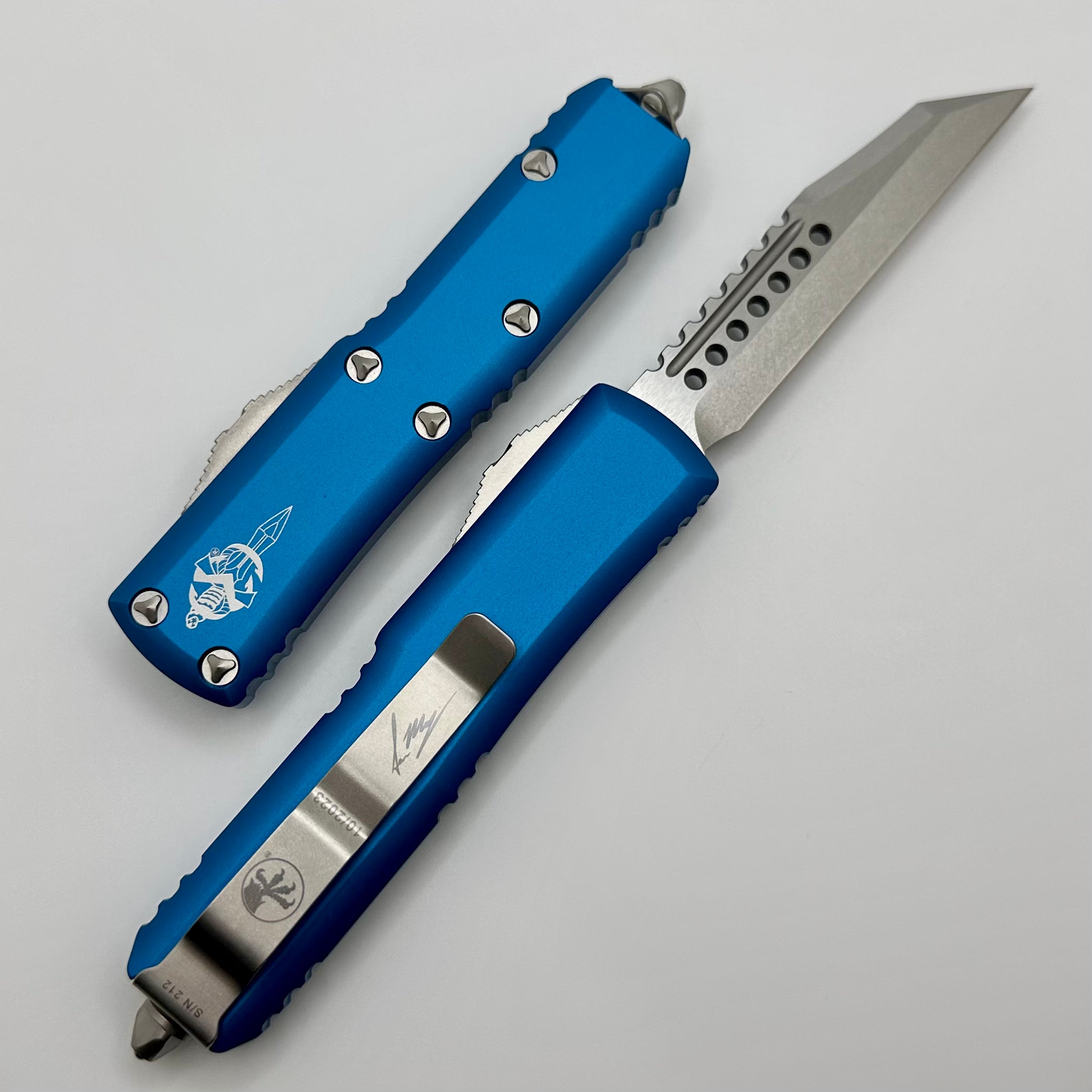 Microtech UTX-85 Warhound Stonewash Blue Signature Series - Premium Everyday Carry Knife