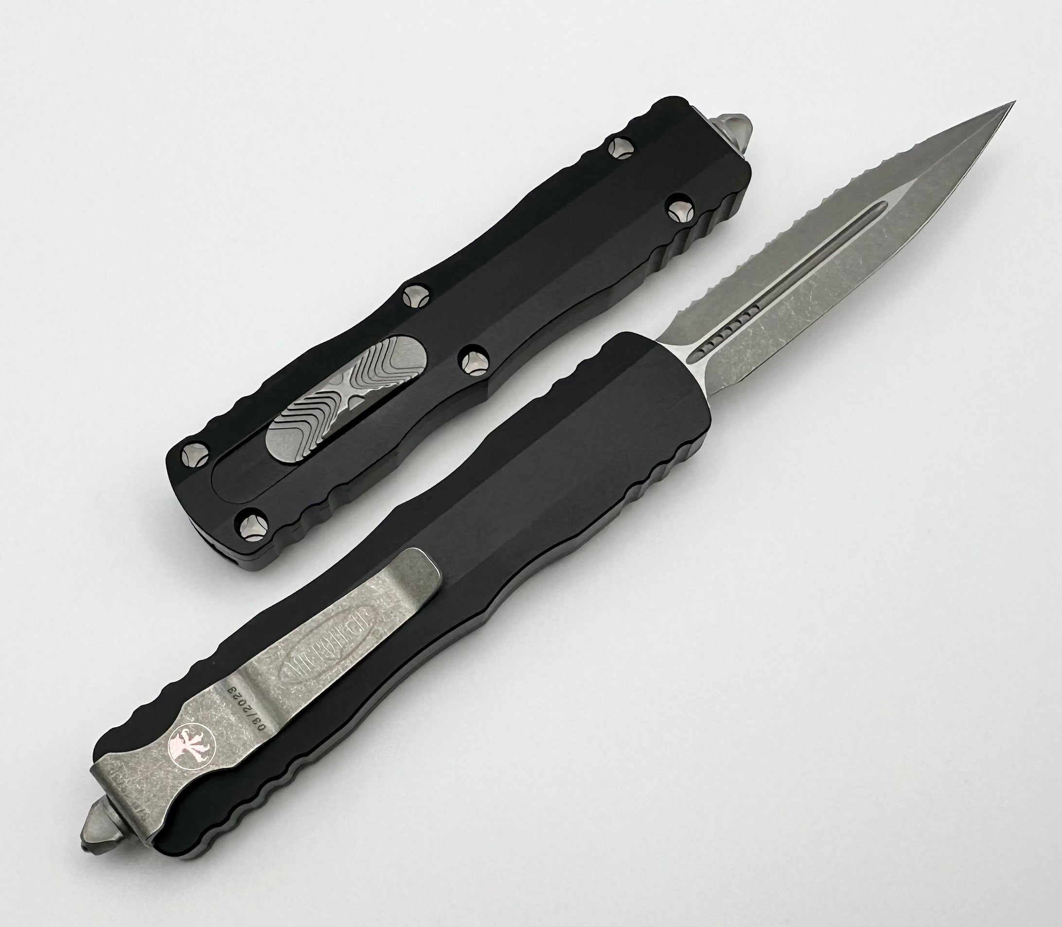 Microtech Dirac D/E Apocalyptic Full Serrated & Black 225-12AP - Ultimate Tactical EDC Knife