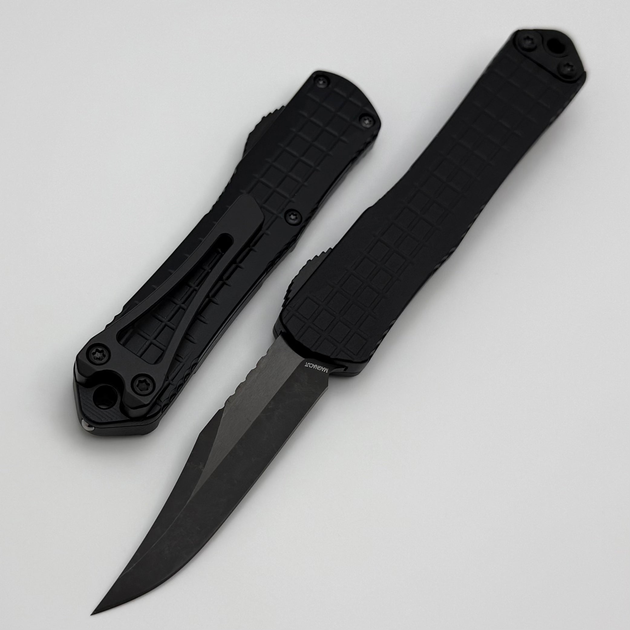 Heretic Knives Manticore S Black Frag DLC Magnacut Bowie - Ultimate Compact OTF Knife