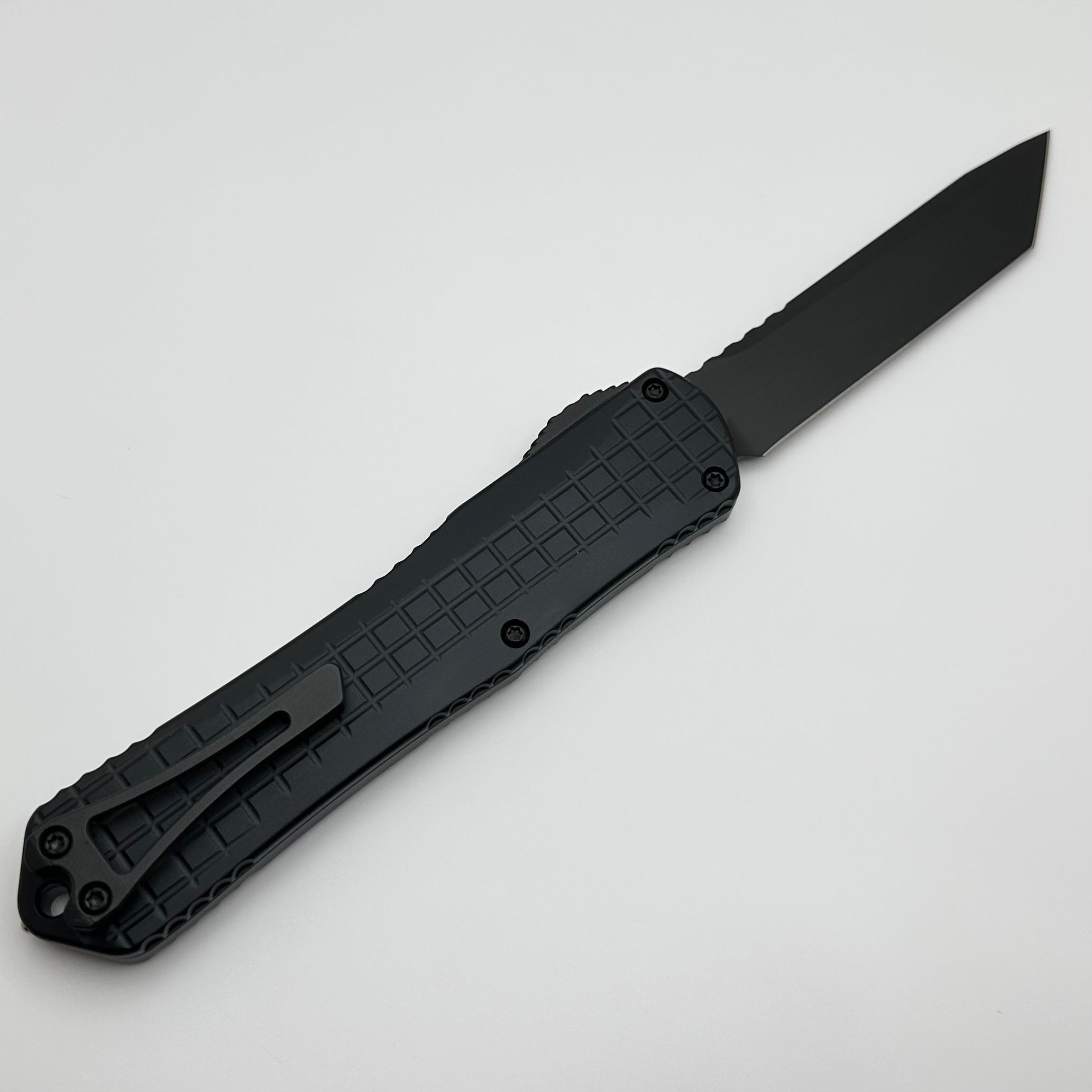 Heretic Knives Manticore X Ultimate Tactical OTF Knife - Black Frag Handle & DLC Tanto MagnaCut