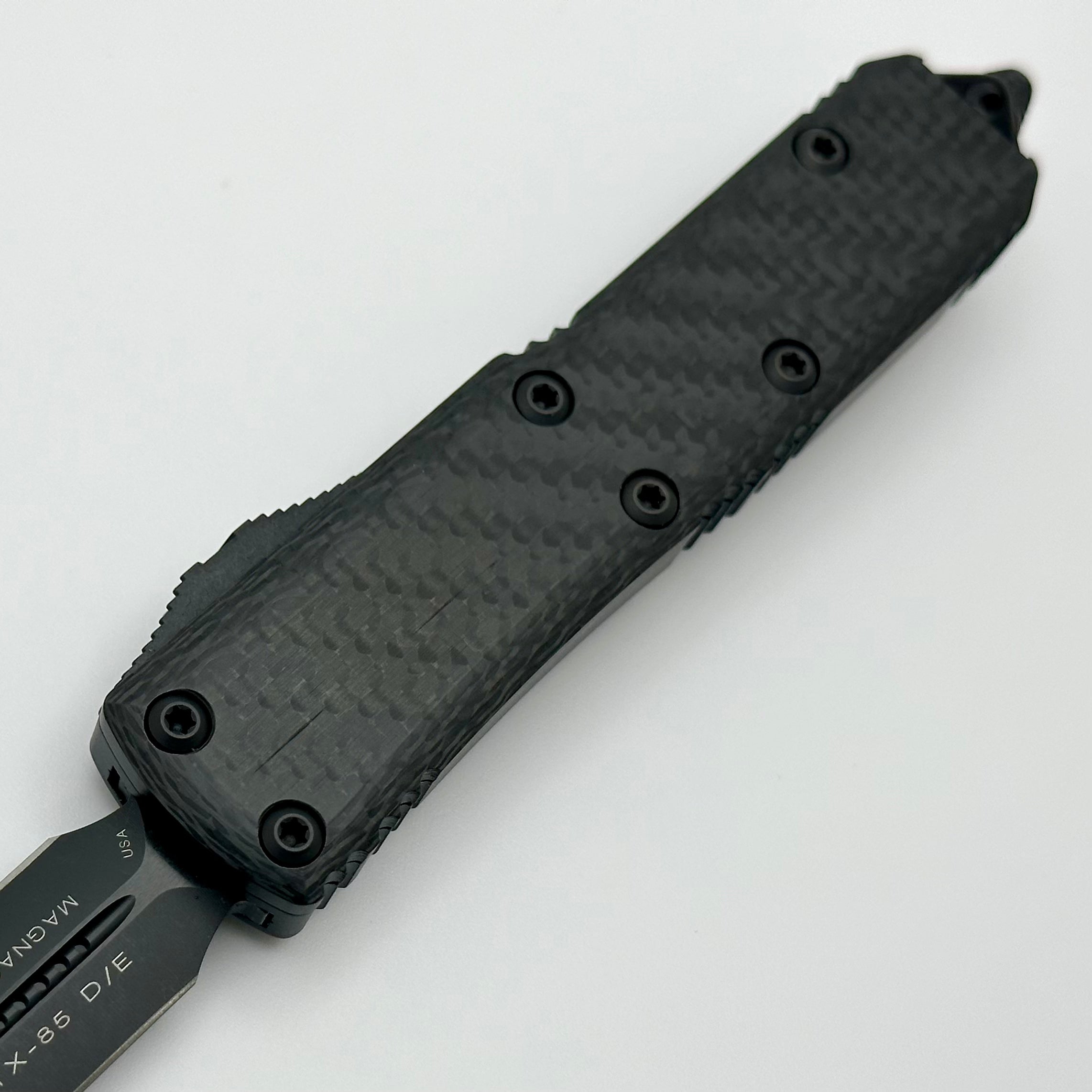 Premium Pre-Owned Microtech UTX-85 Carbon Fiber DLC MagnaCut Knife - Signature Series