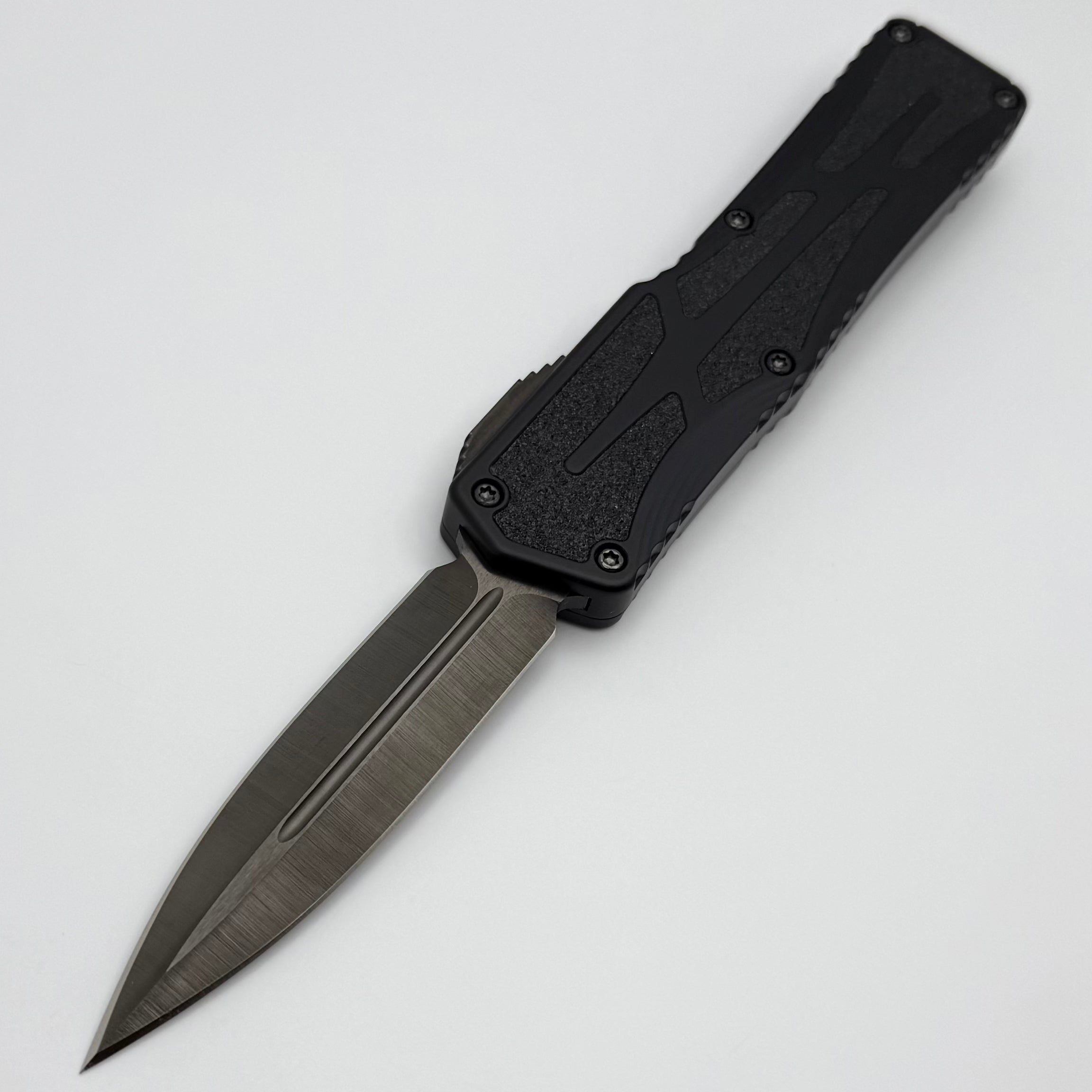 Pre Owned Heretic Knives Colossus DLC Double Edge & Black Handle w/ Fat Carbon Button