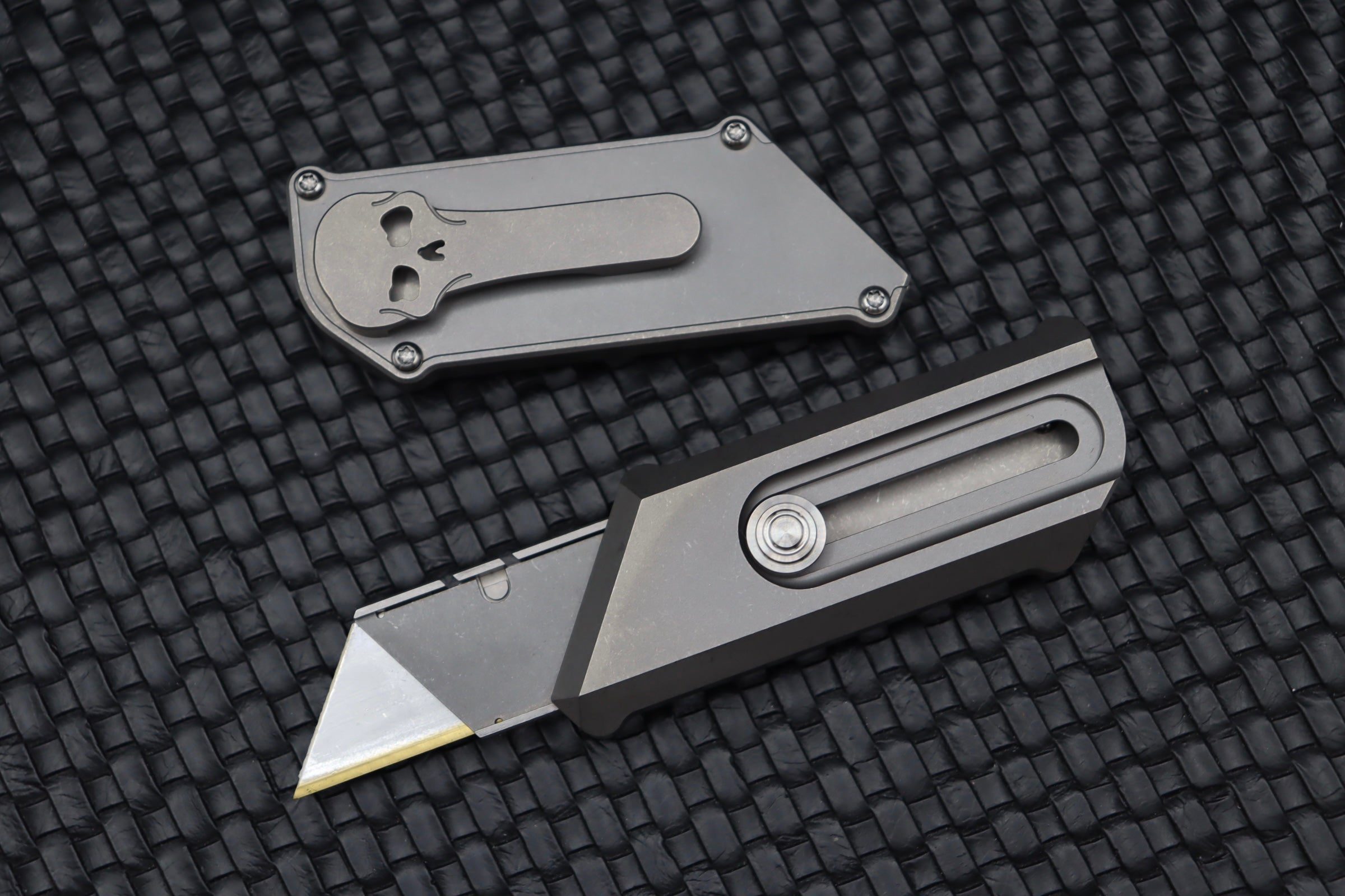 Chaves Knives Gen 2 Titanium C.H.U.B Stonewash – Premium Utility Blade