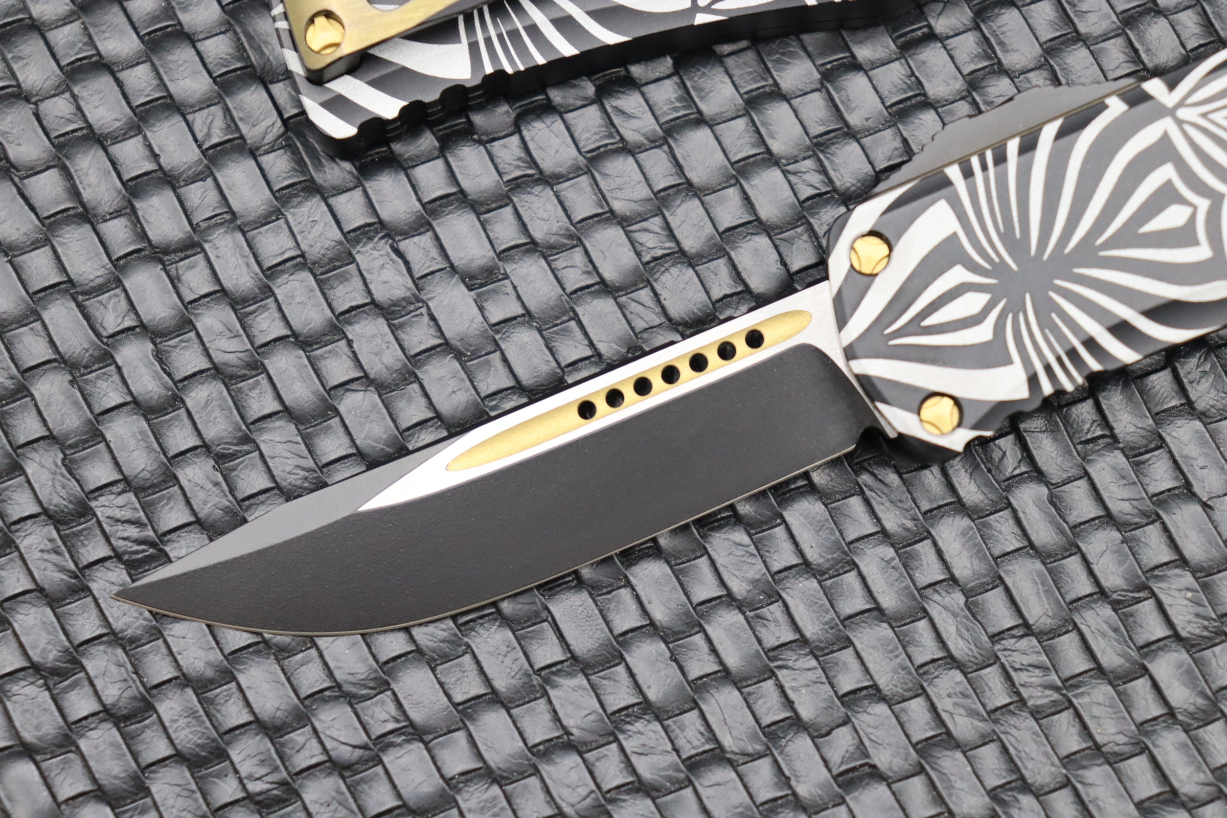 Premium Microtech Hera Knife - Two-Toned Black & Gold 'SOURCE' Artwork