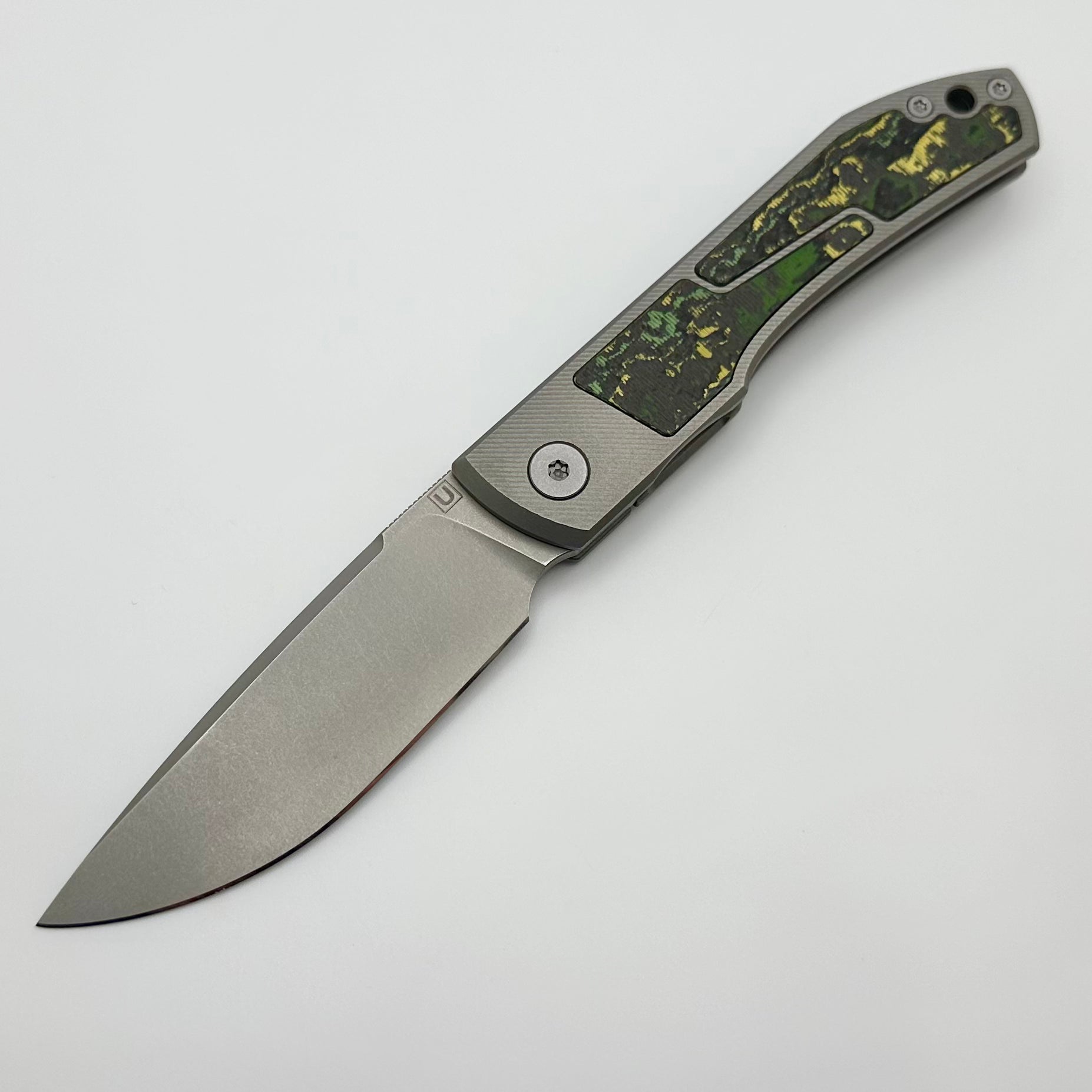 Ultimate Uldanov Sierra Flipper Knife - Premium M398 Steel & Toxic Storm Carbon Fiber Design