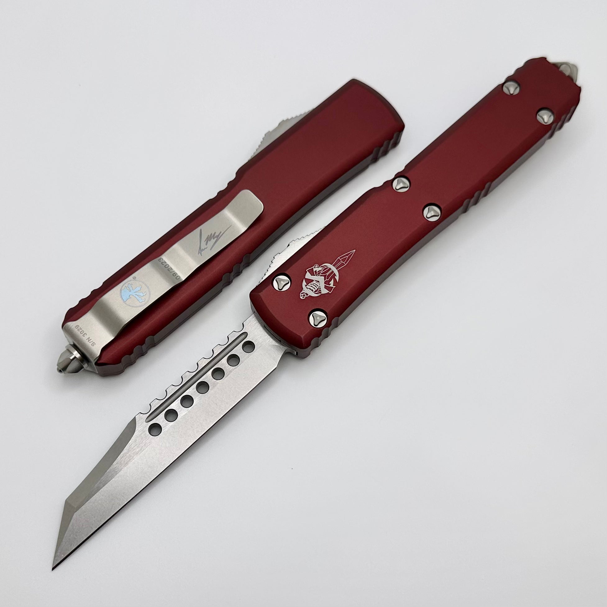 Microtech Ultratech Warhound Stonewash & Merlot Signature Series | Premium OTF Knife