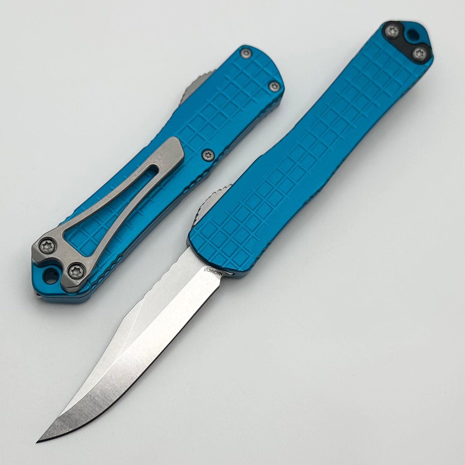 Heretic Knives Manticore S Turquoise Frag & Stonewash Bowie MagnaCut - Premium Compact OTF Knife