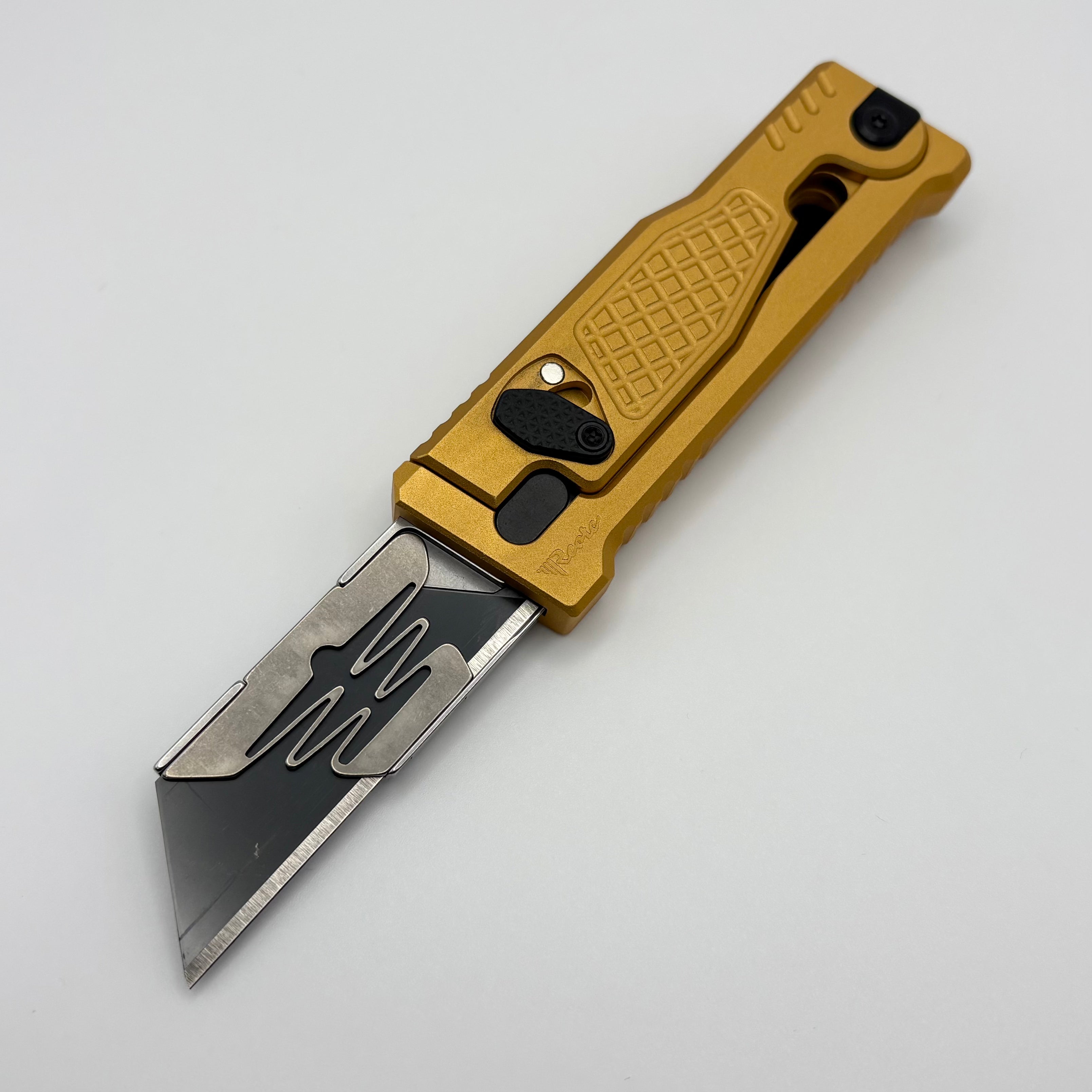 Premium Pre-Owned Reate EXO-U Utility Knife with Diamond Pattern Yellow Aluminum Handle